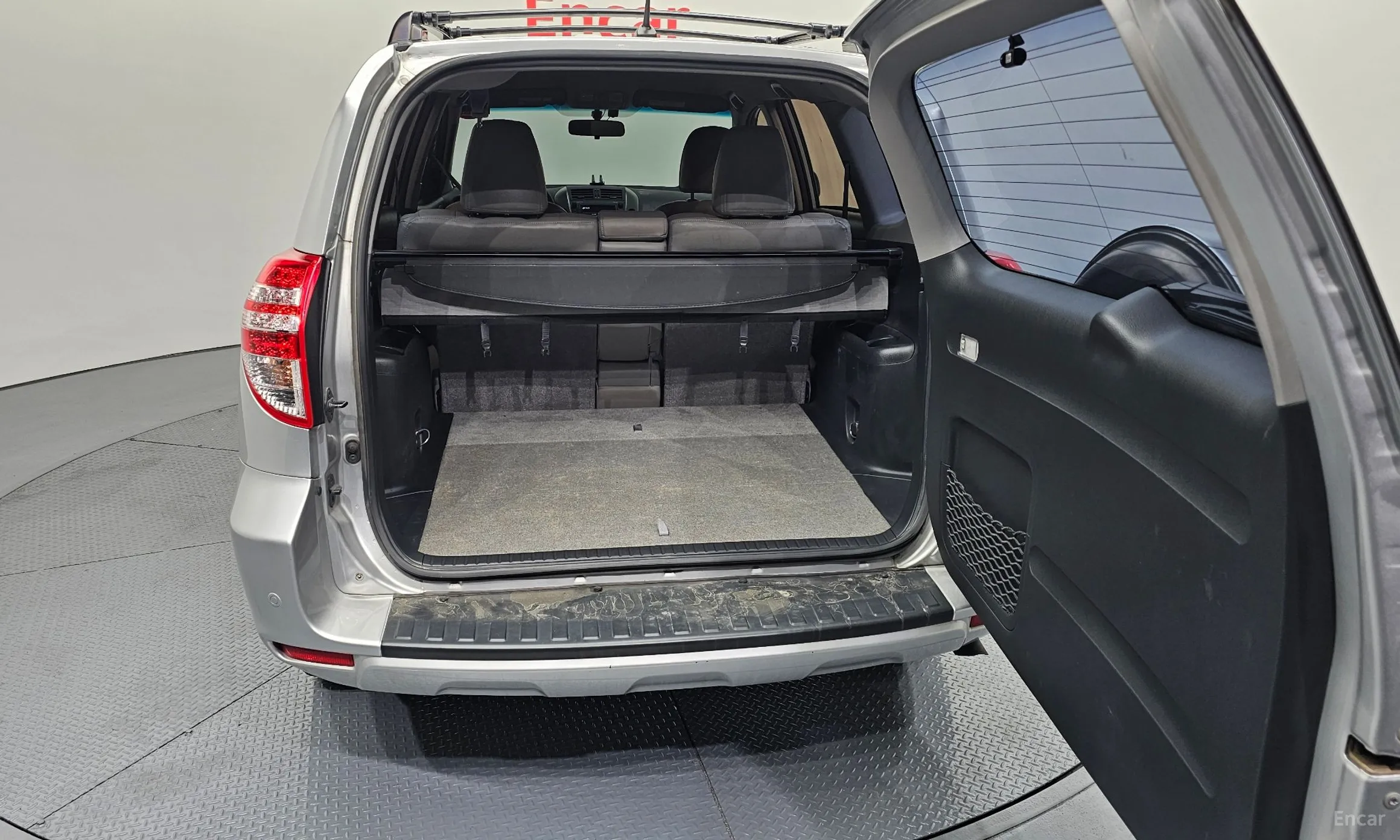Toyota RAV4 превью 20