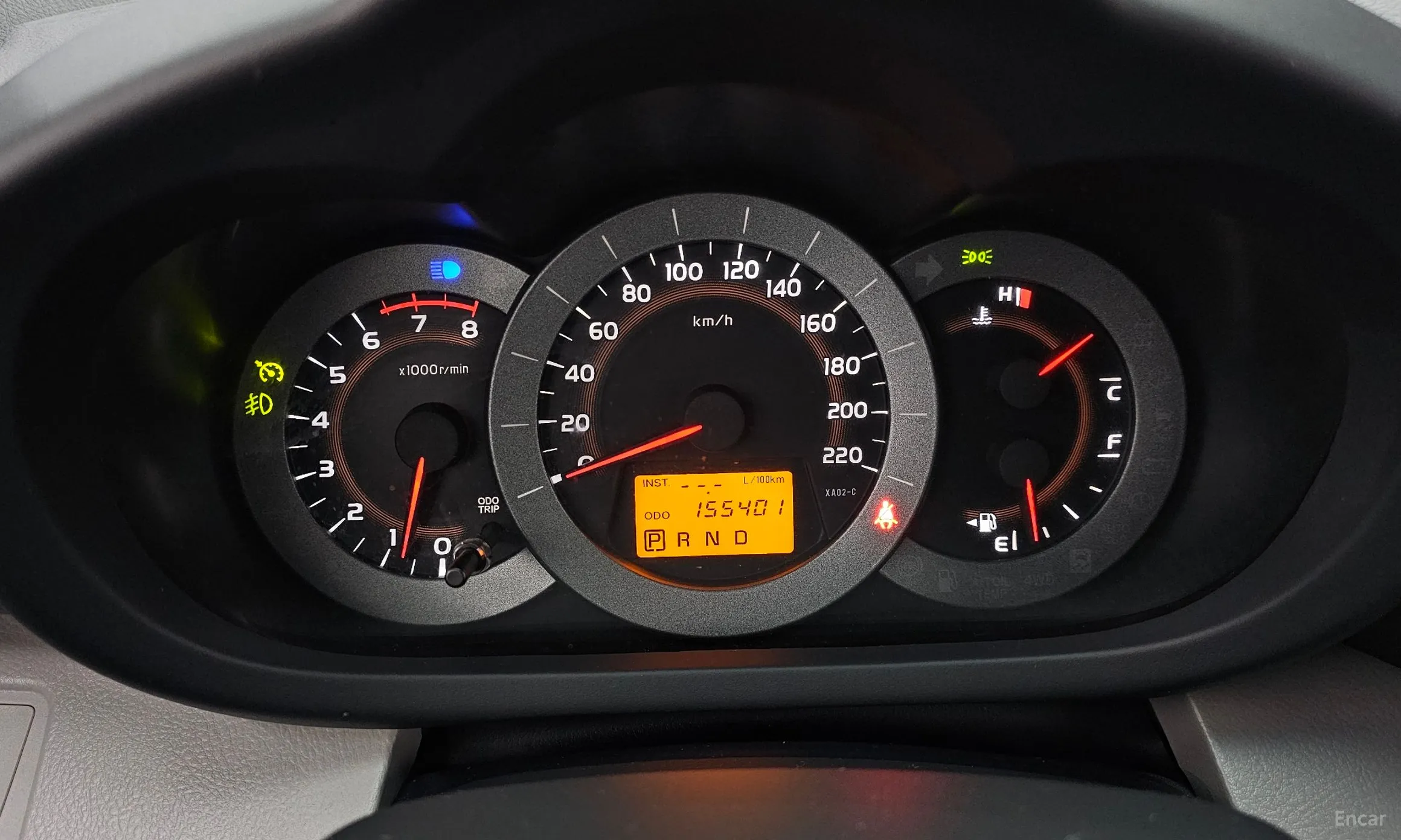 Toyota RAV4 превью 8