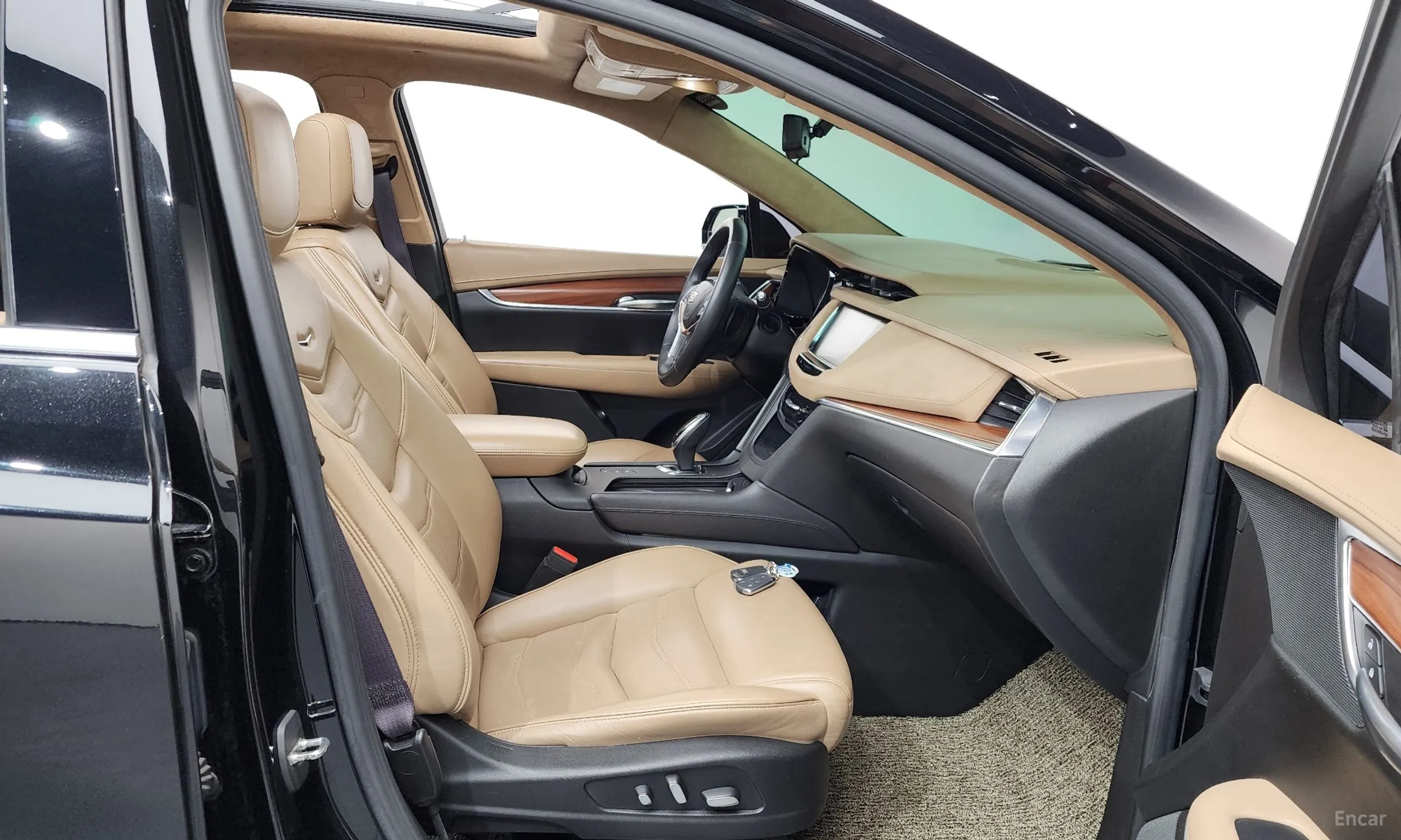 Cadillac XT5 превью 11