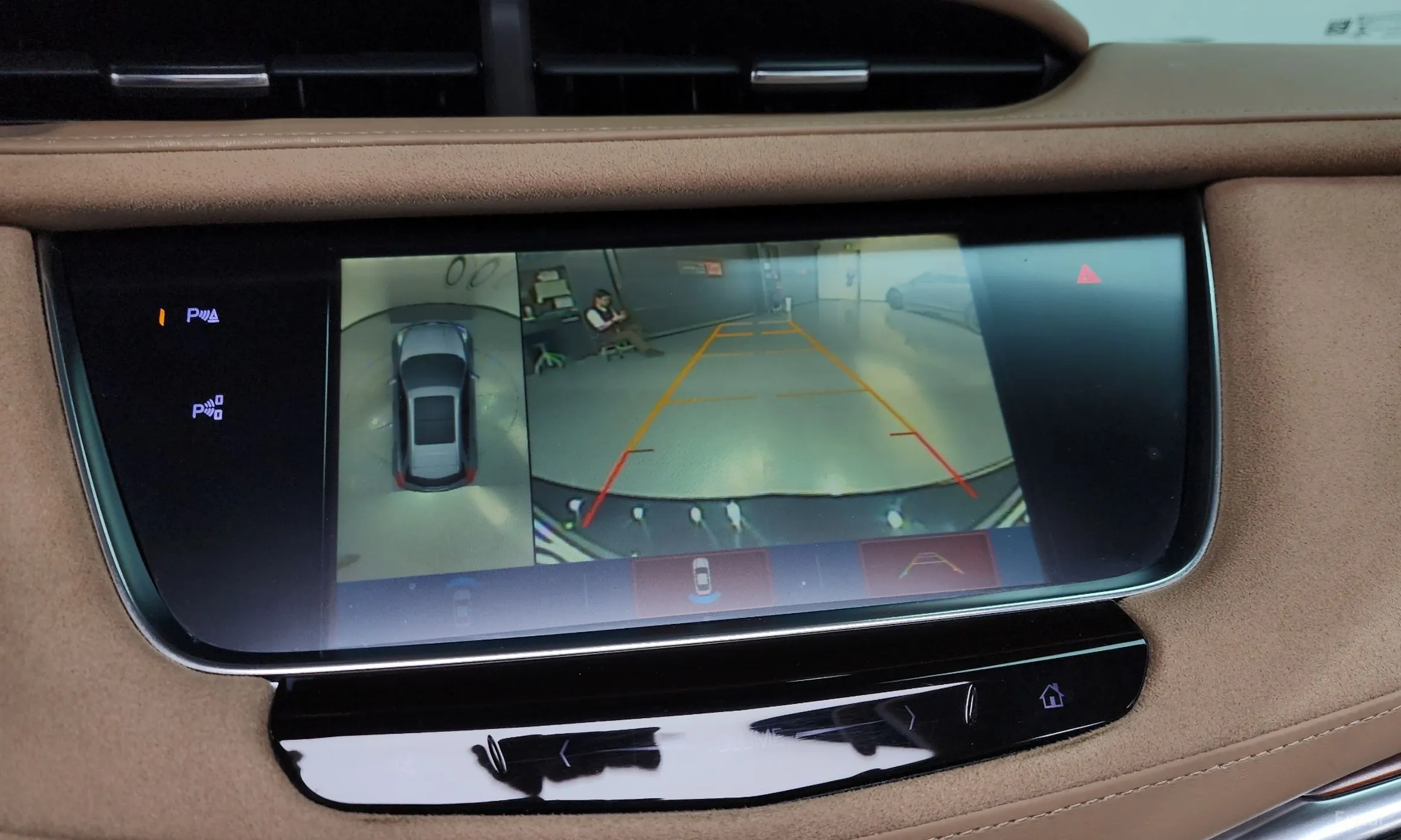 Cadillac XT5 превью 15