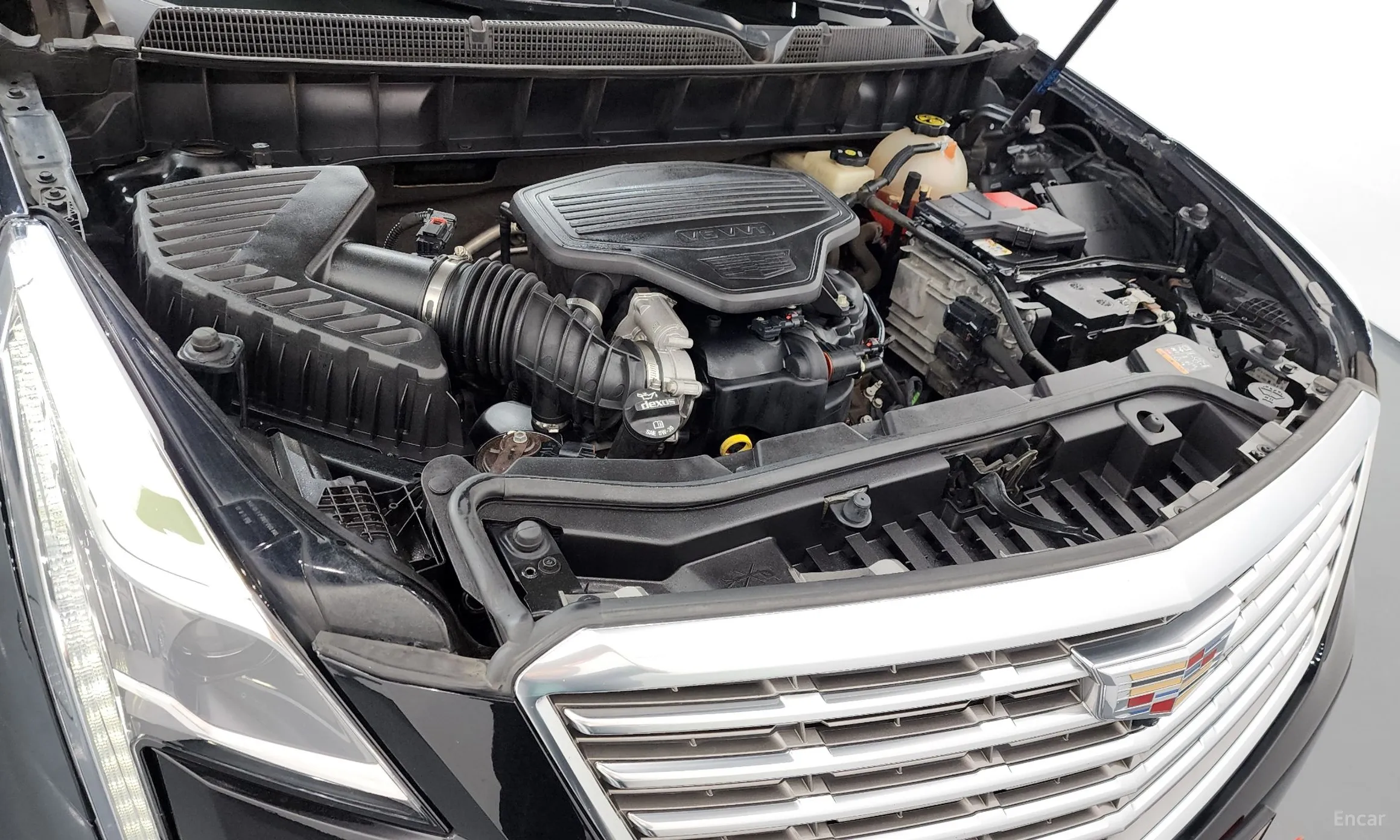 Cadillac XT5 превью 6