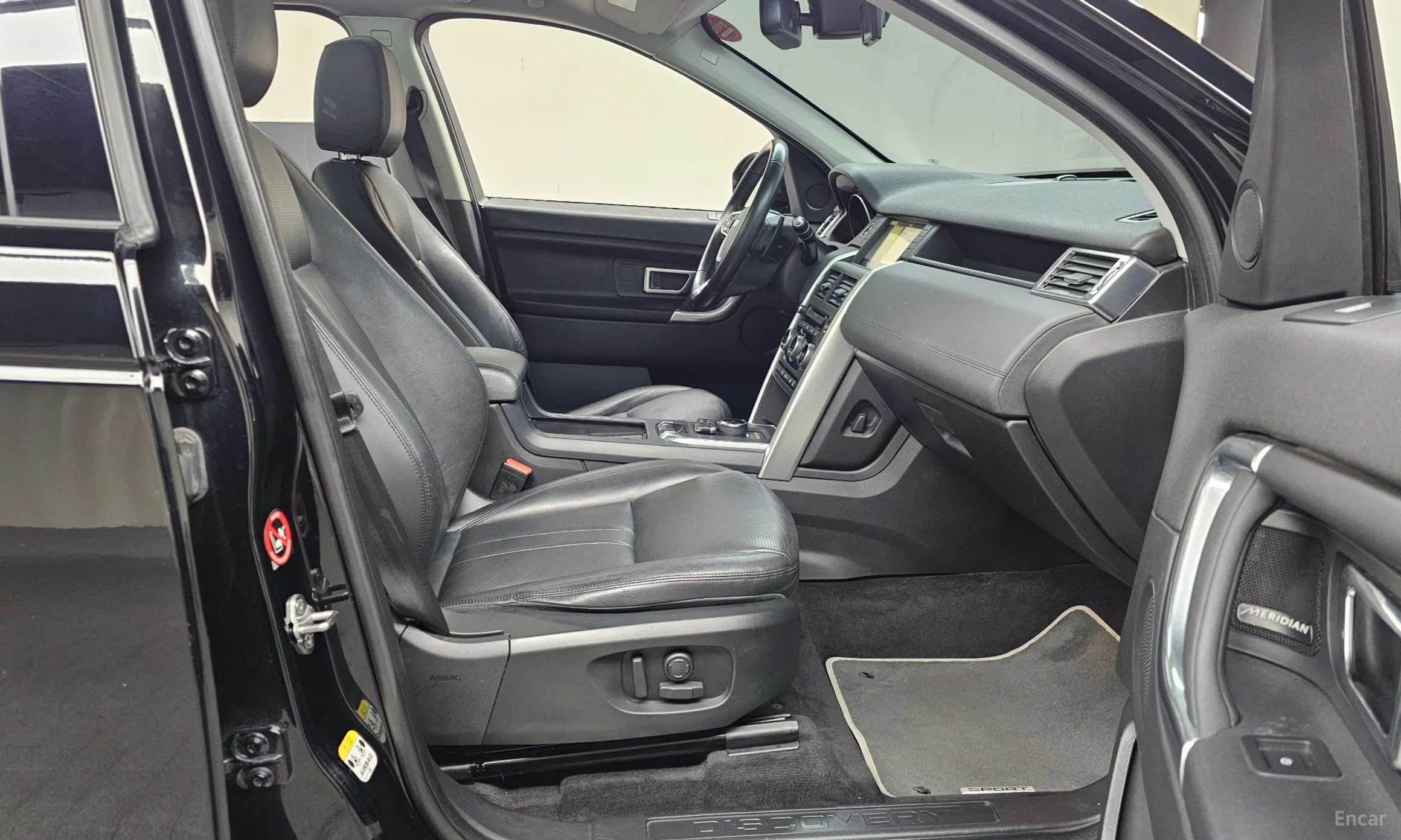 Land Rover Discovery Sports превью 11