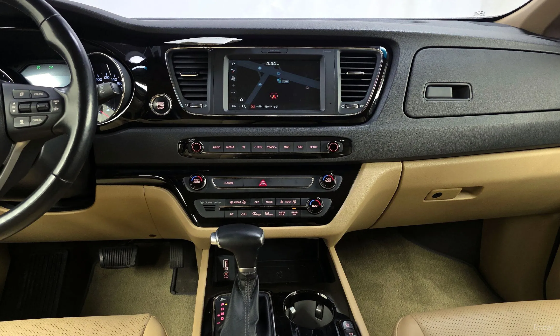 Kia Carnival превью 14