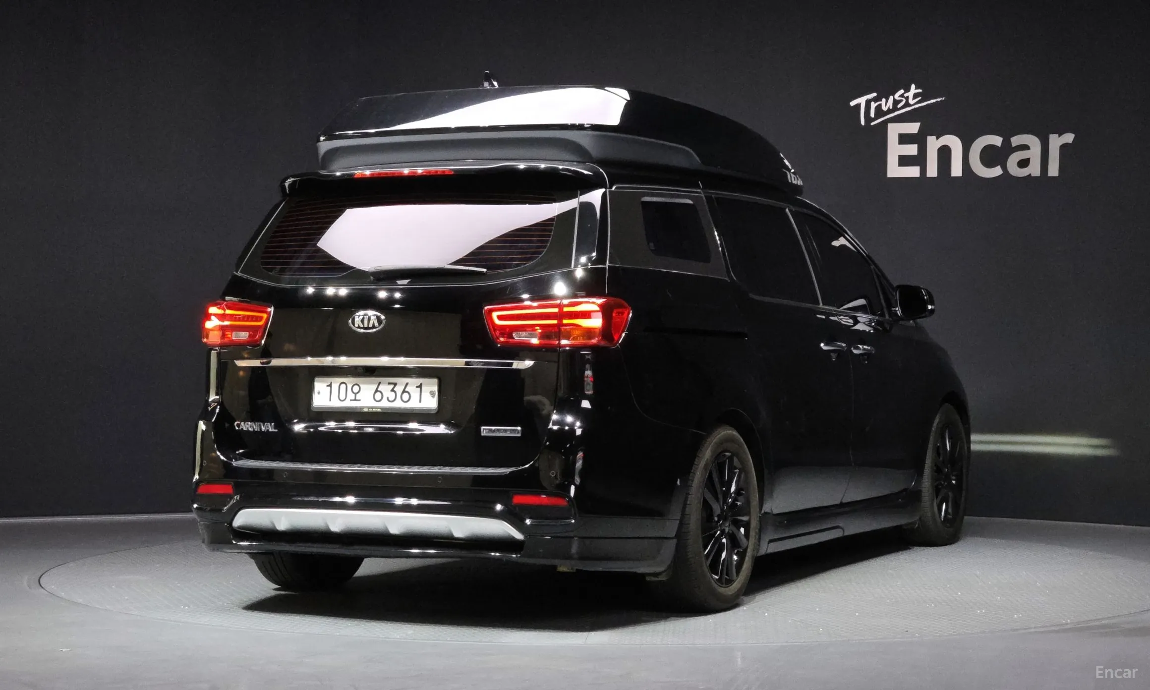 Kia Carnival превью 2