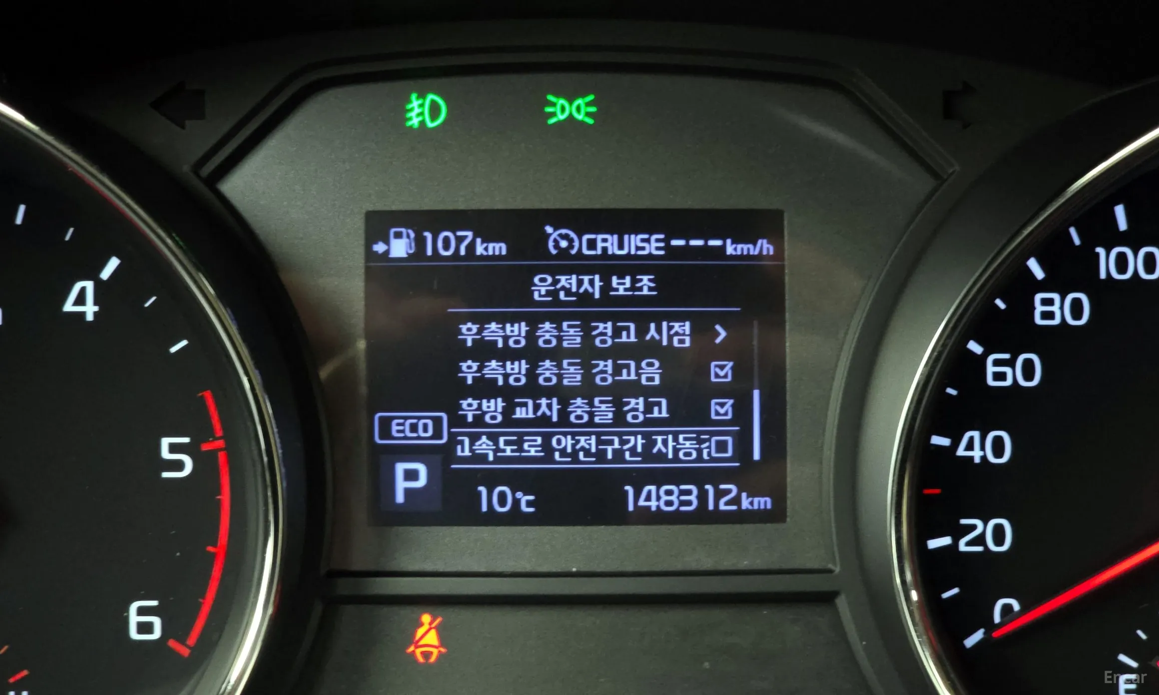 Kia Carnival превью 16