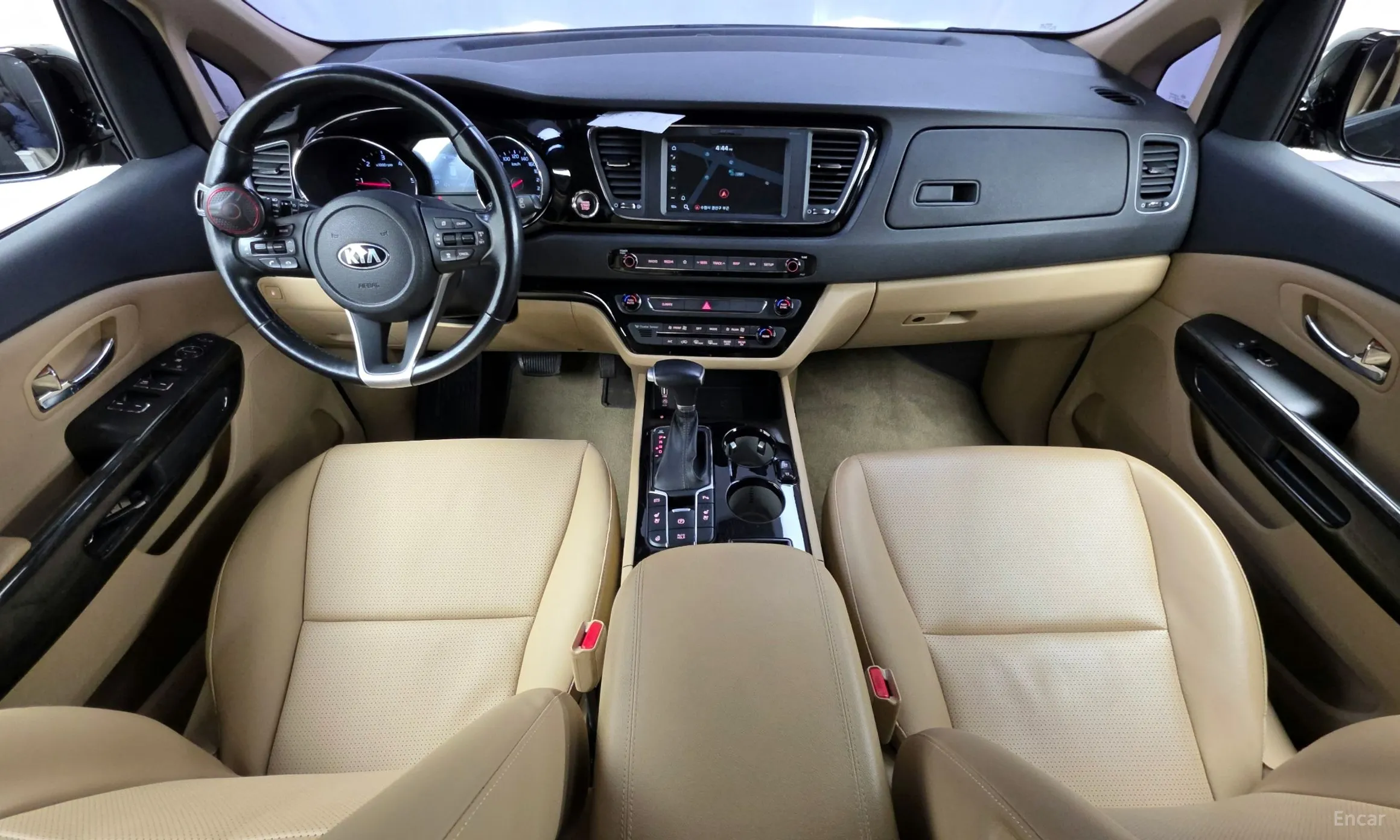 Kia Carnival превью 7