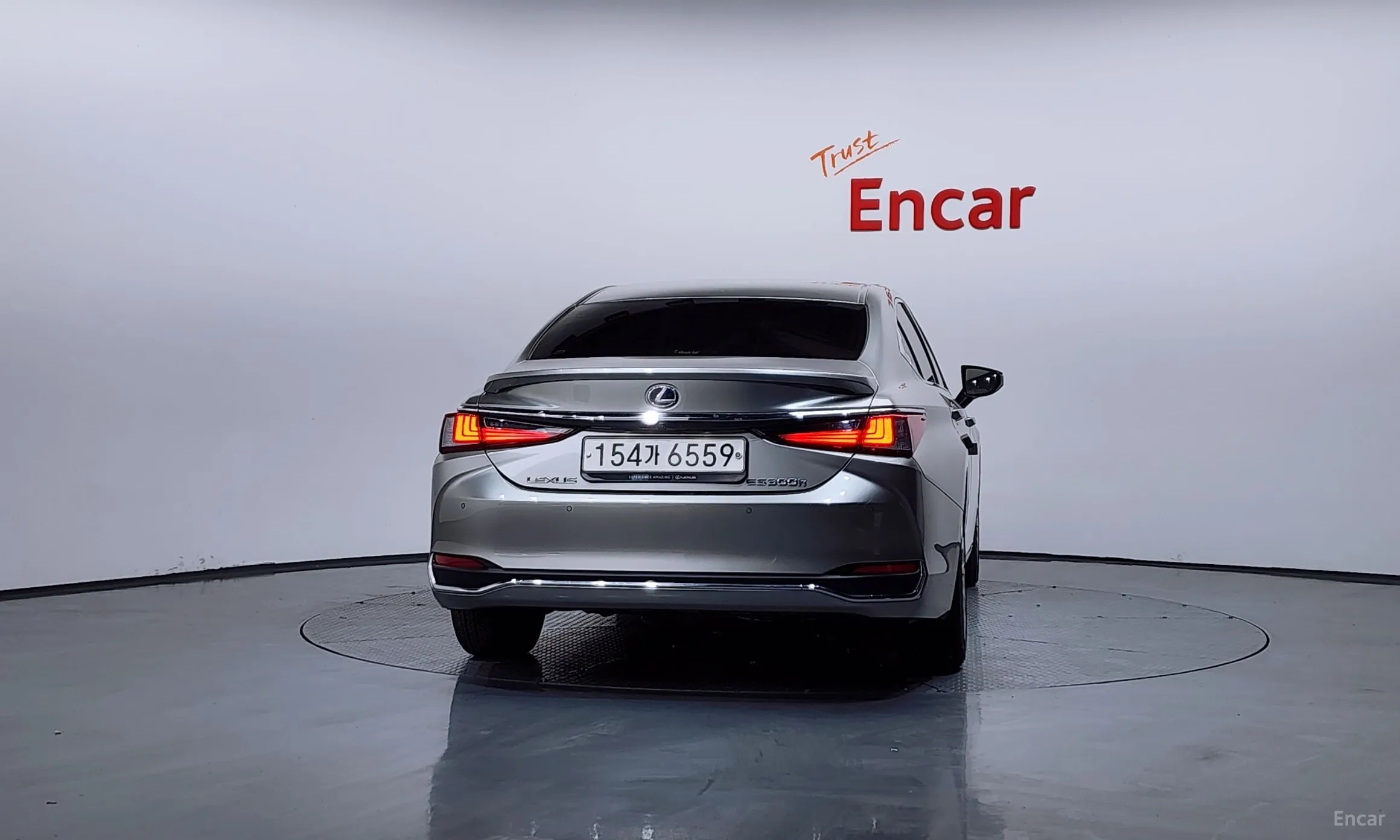 Lexus ES300h 7th Generation превью 4