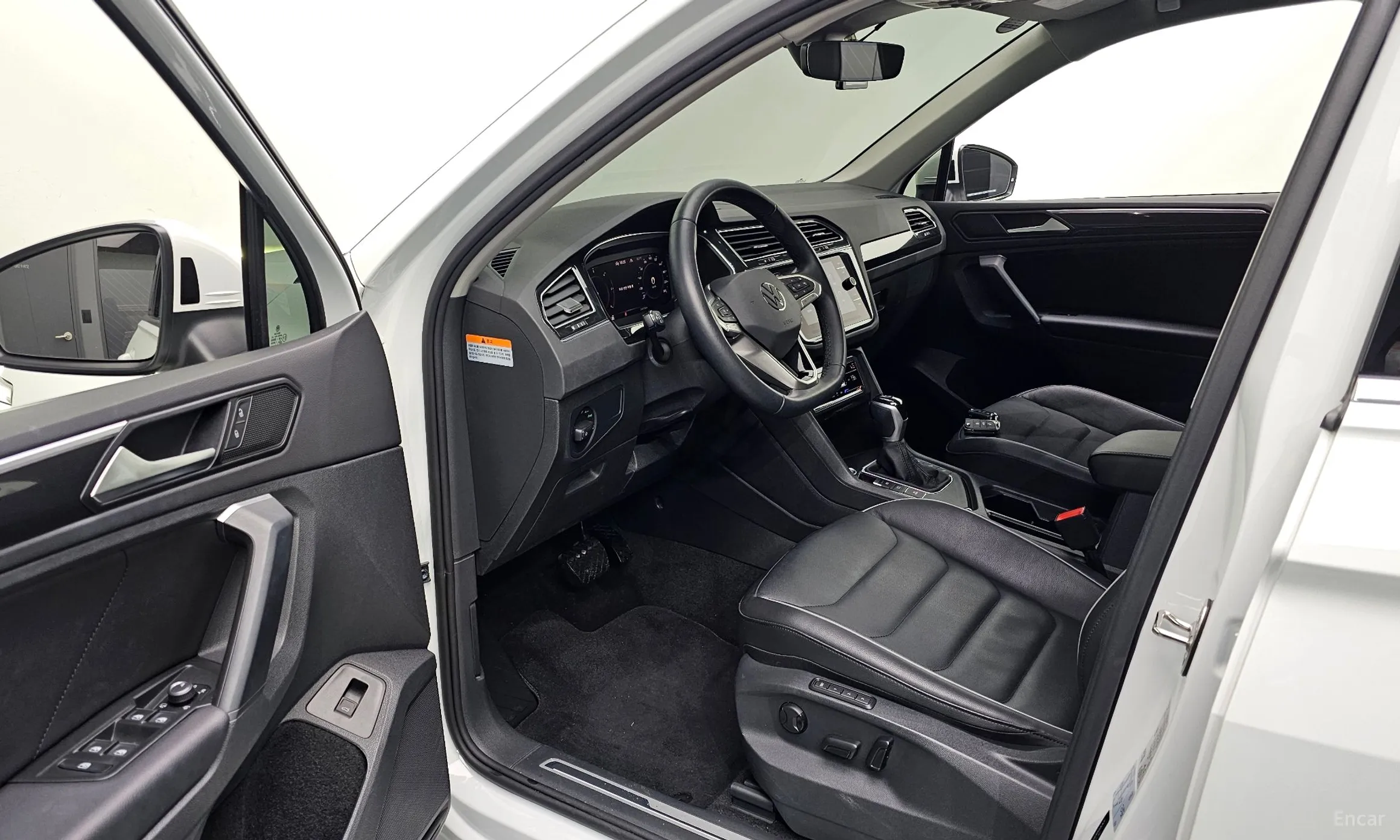 Volkswagen Tiguan 2nd Generation превью 10