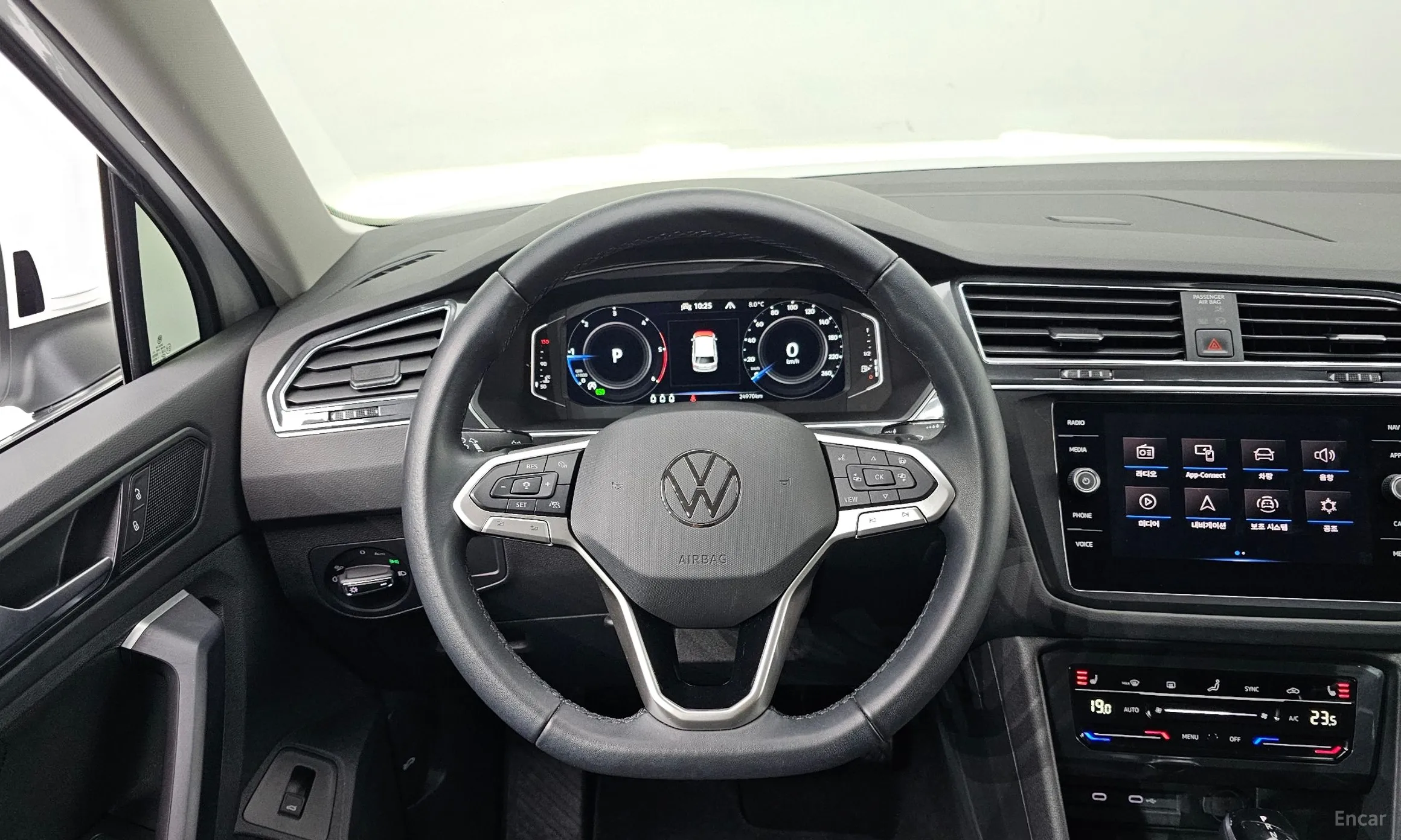 Volkswagen Tiguan 2nd Generation превью 14