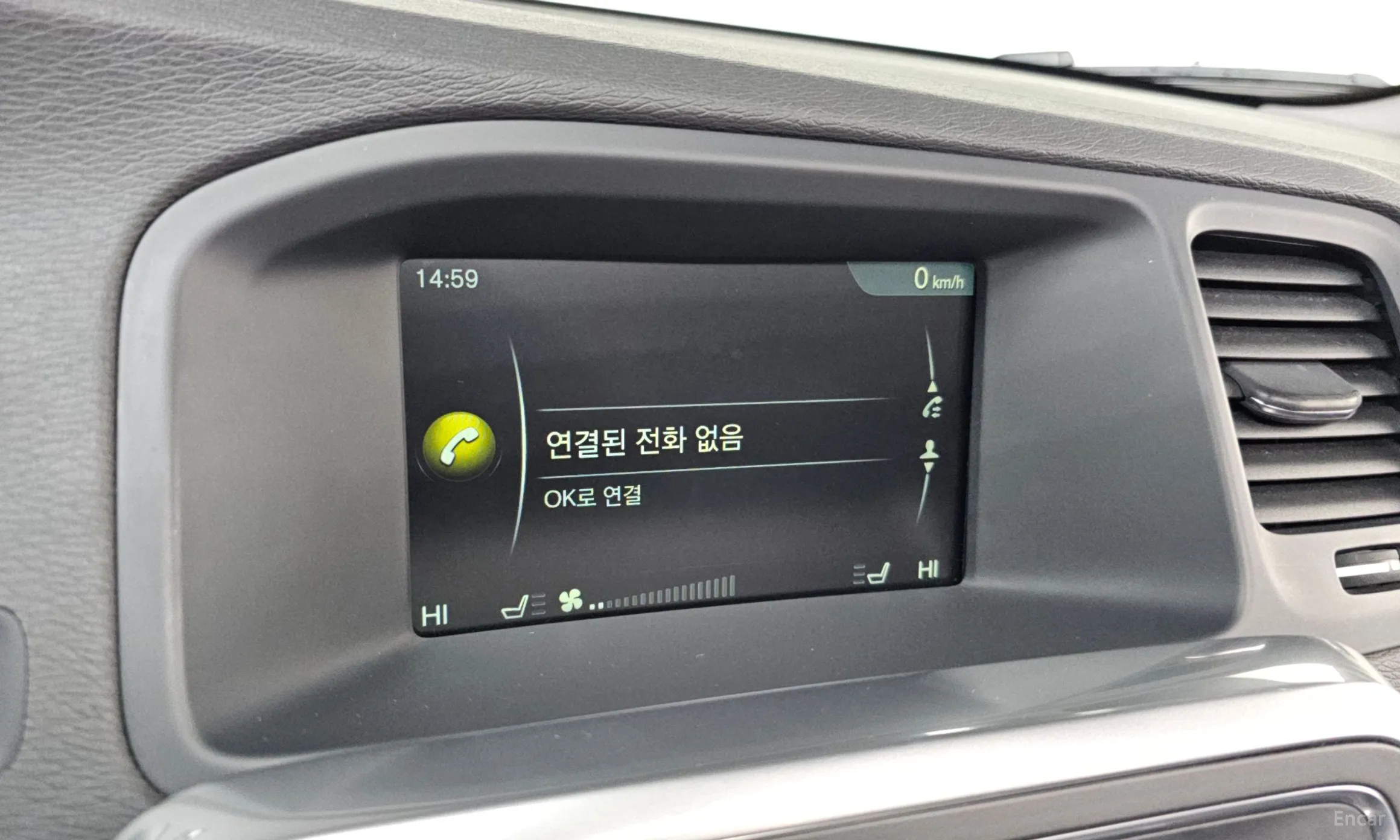 Volvo S60 превью 17