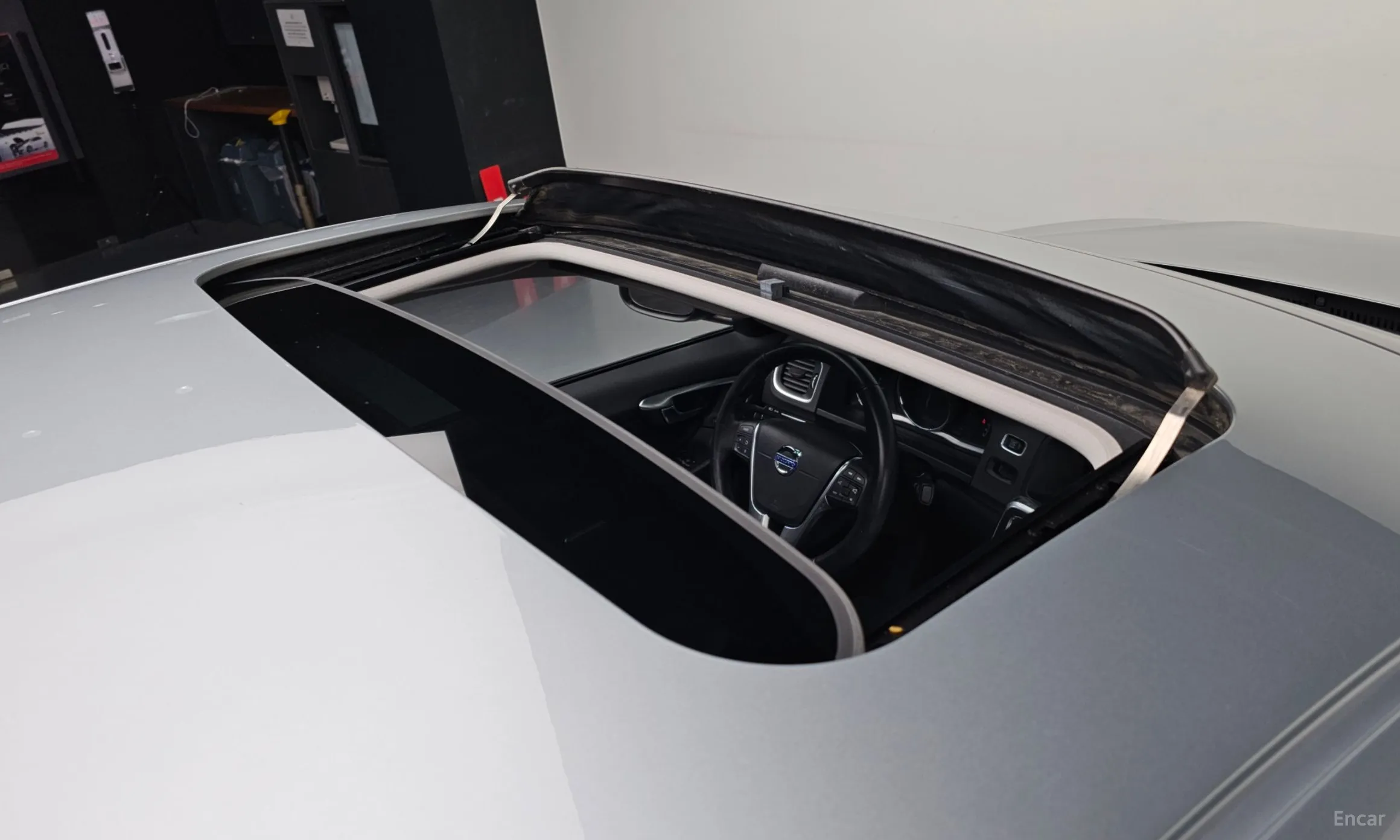 Volvo S60 превью 19
