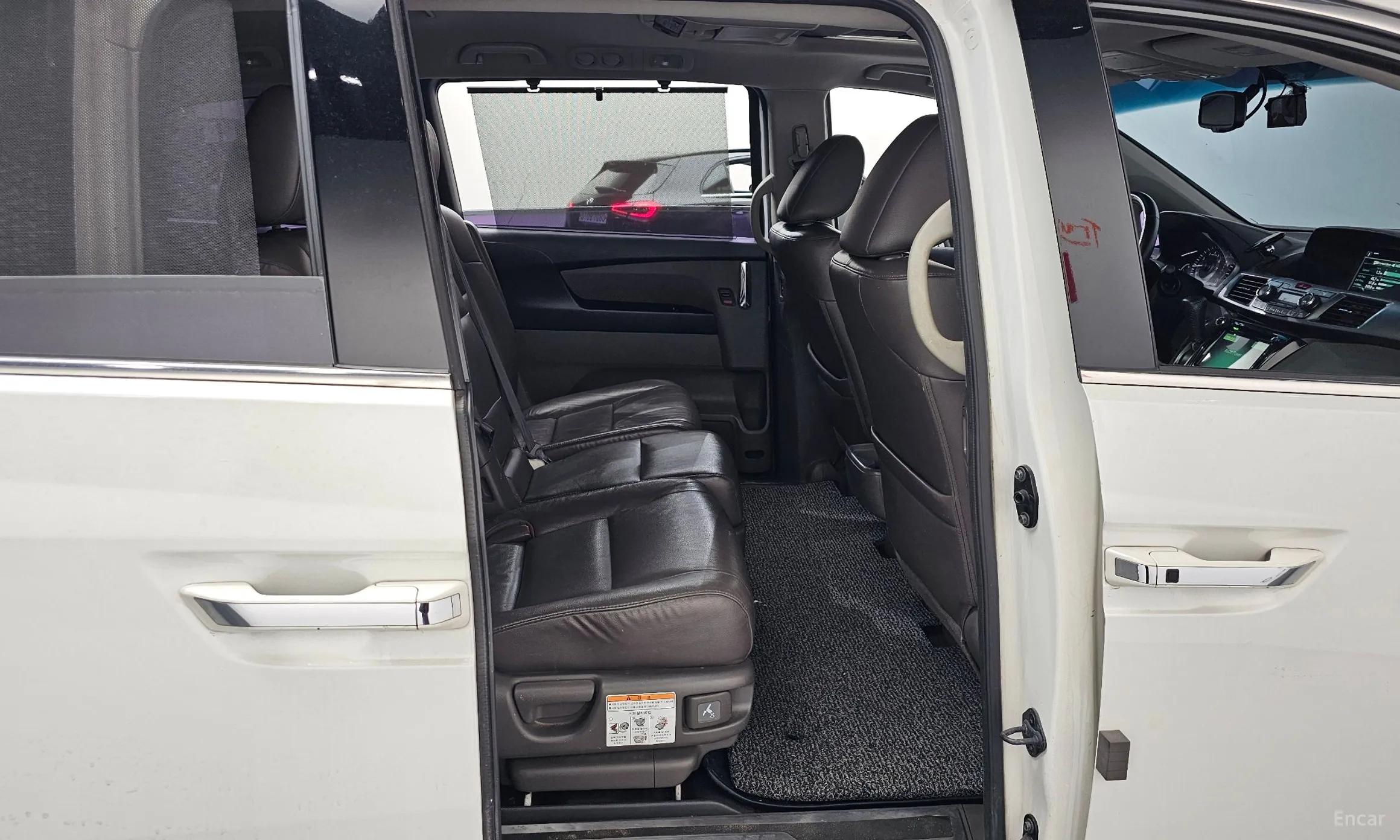 Honda Odyssey превью 12