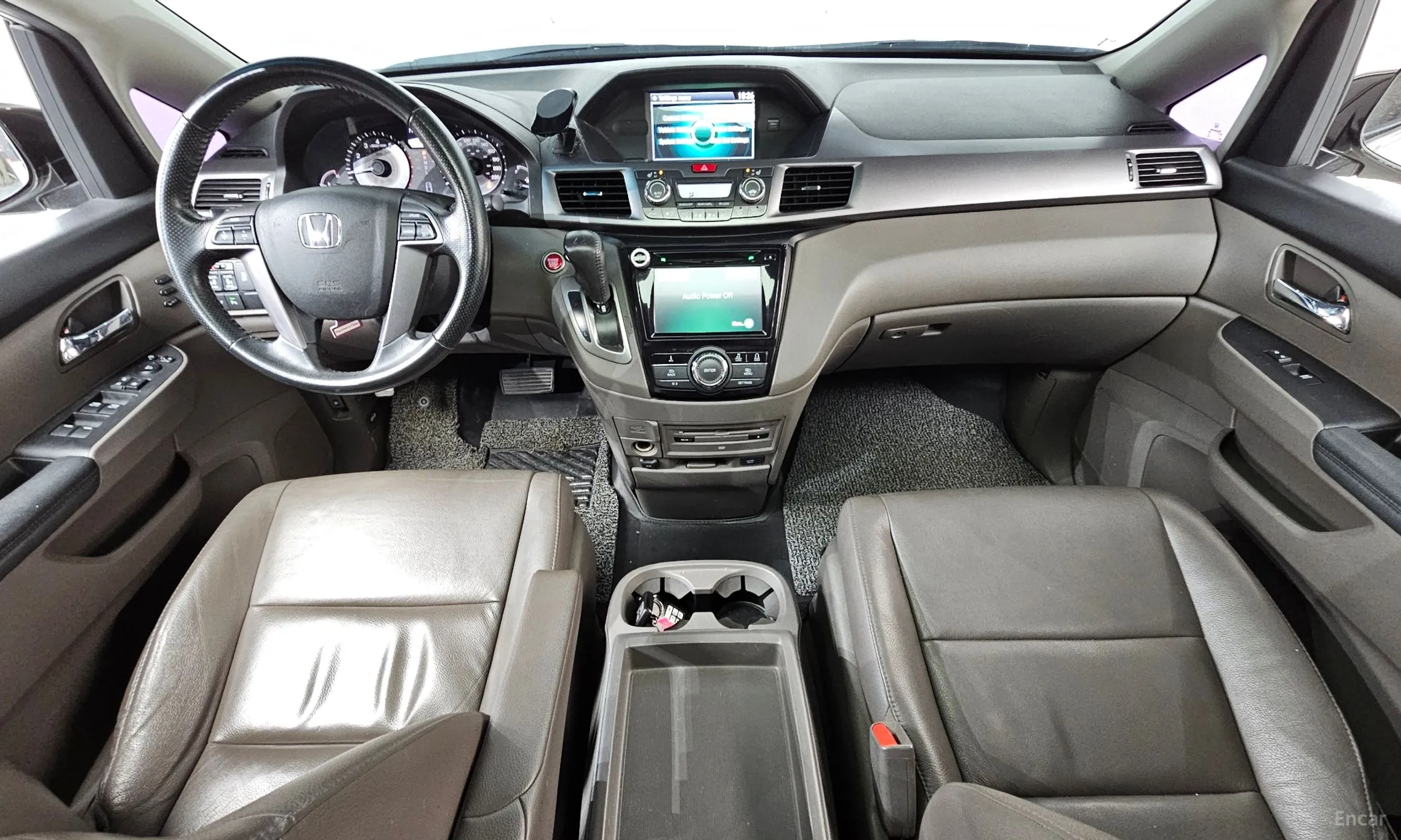 Honda Odyssey превью 7