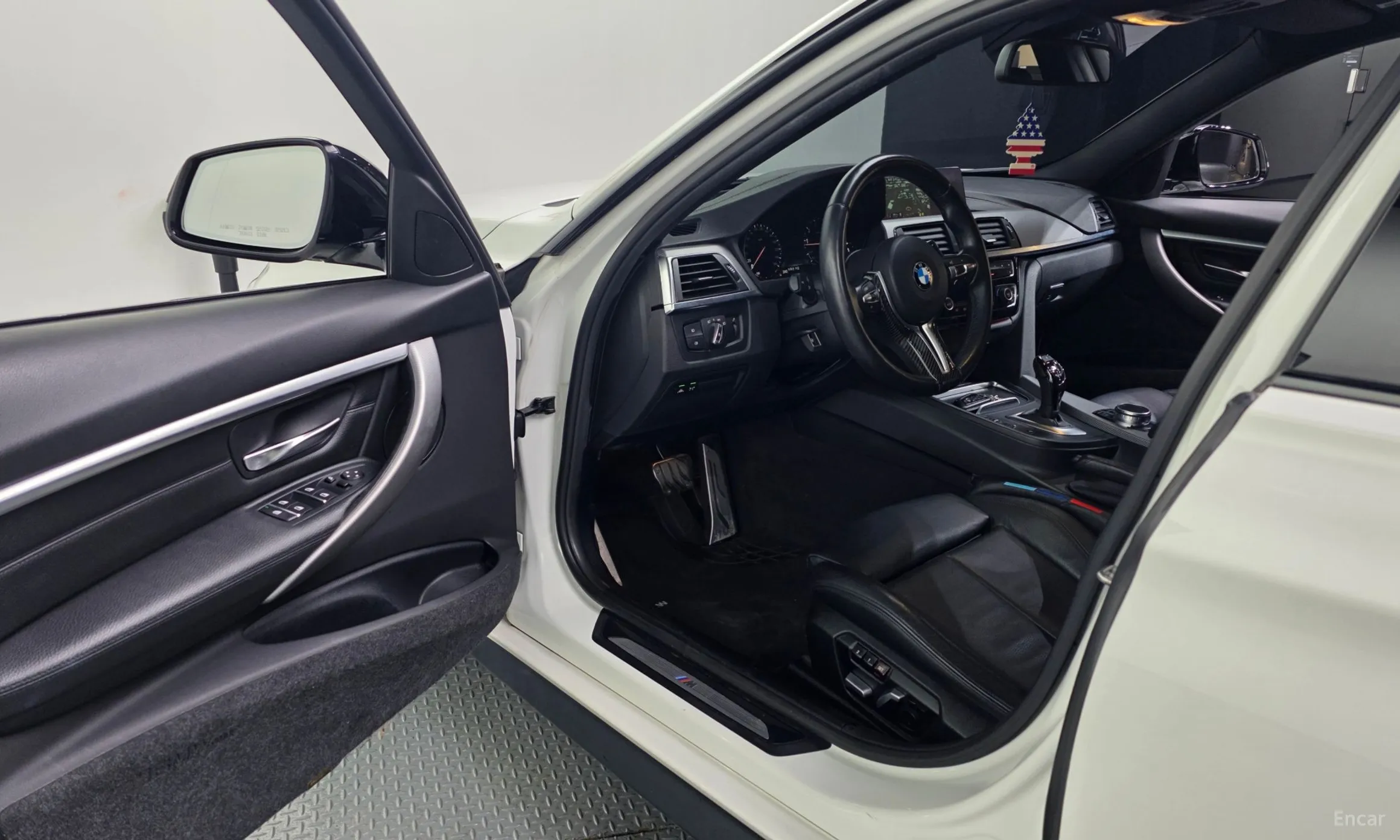 BMW 3 Series (F30) превью 10