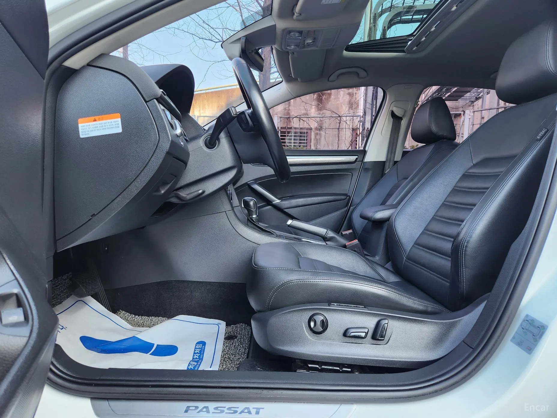 Volkswagen The New Passat превью 10