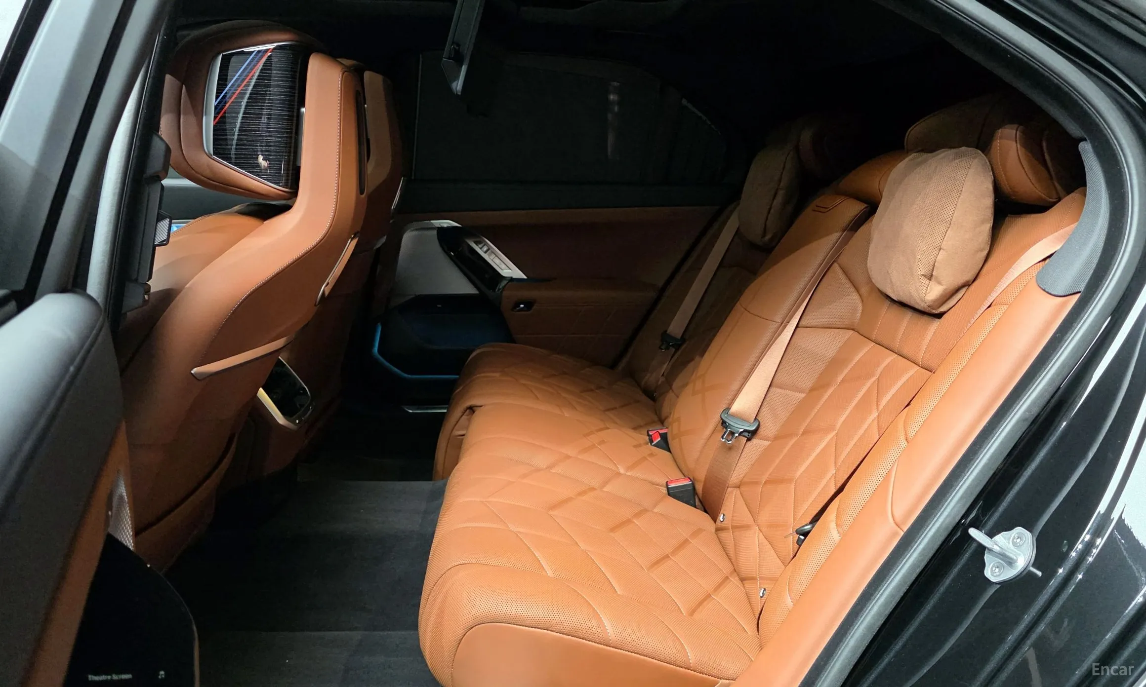 BMW 7 Series (G70) превью 12