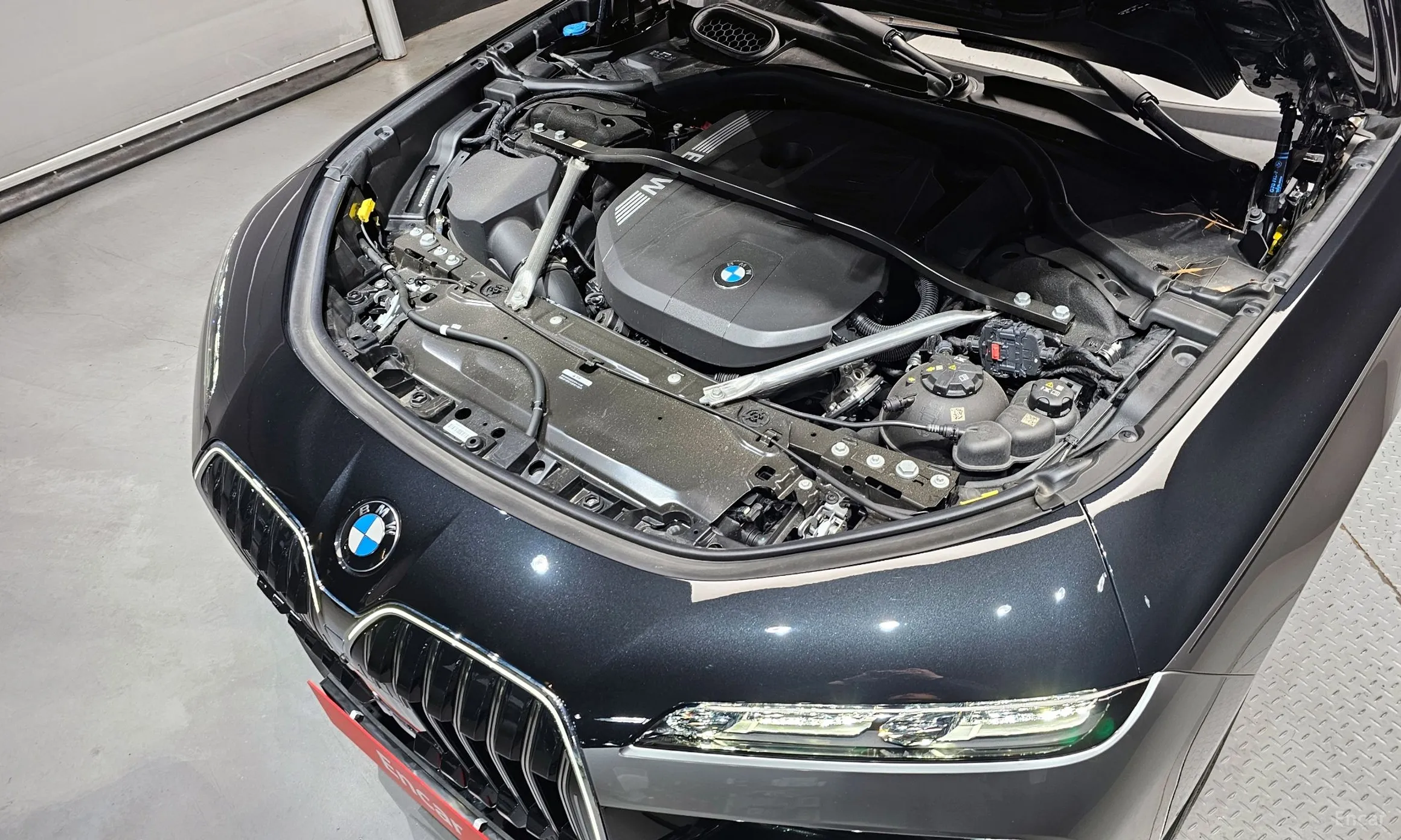 BMW 7 Series (G70) превью 6