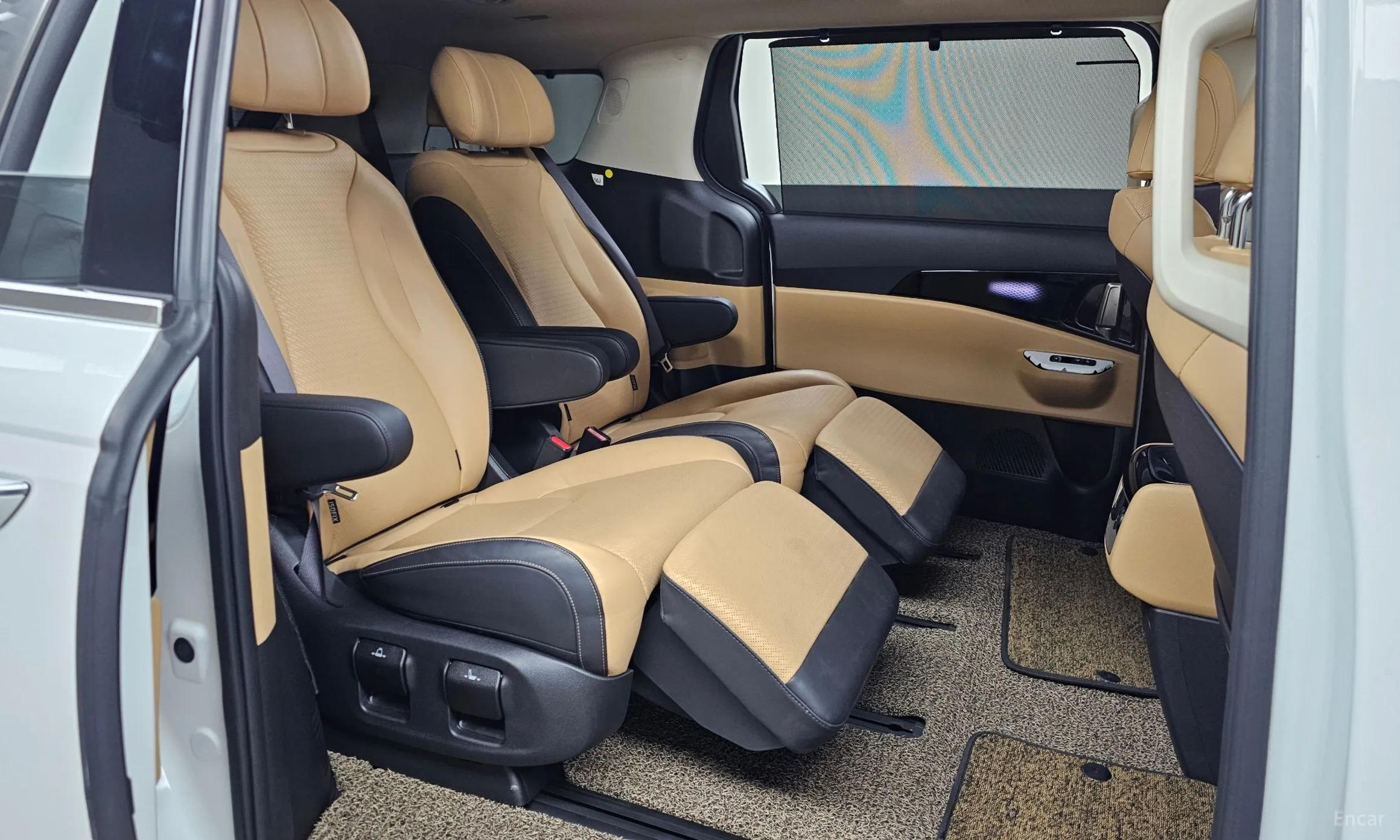 Kia Carnival Gen 4 превью 12