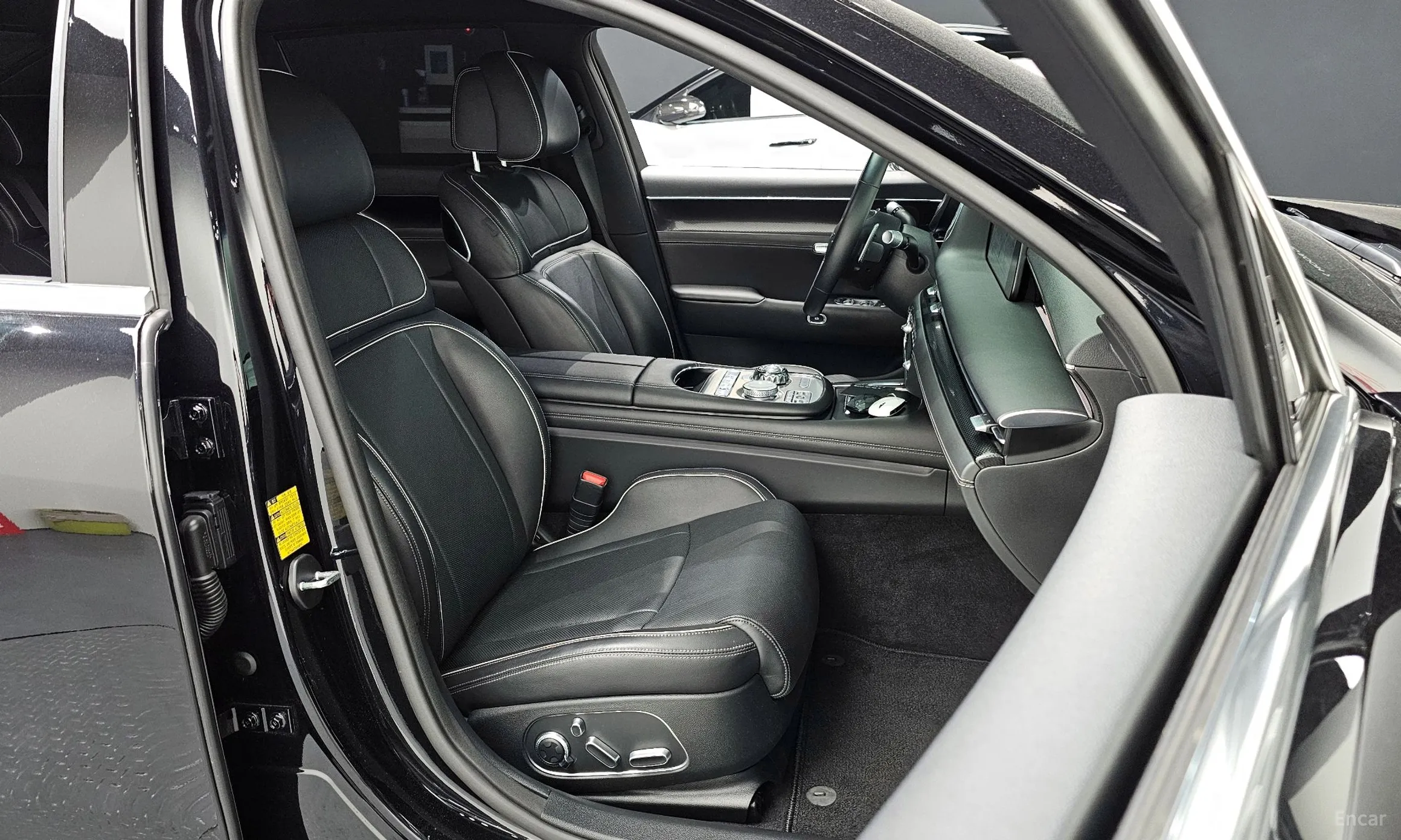 Genesis G90 (RS4) превью 10