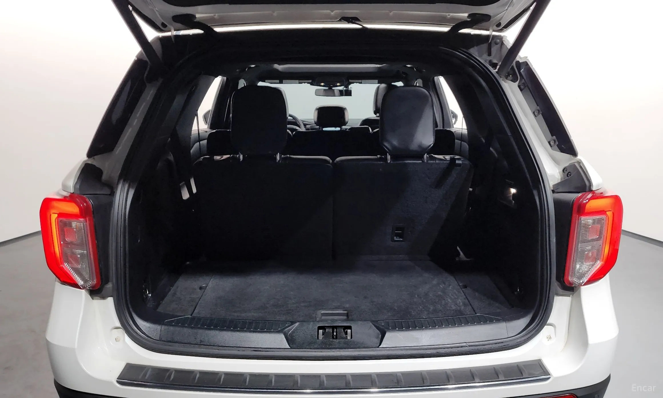 Ford Explorer 6th Generation превью 20