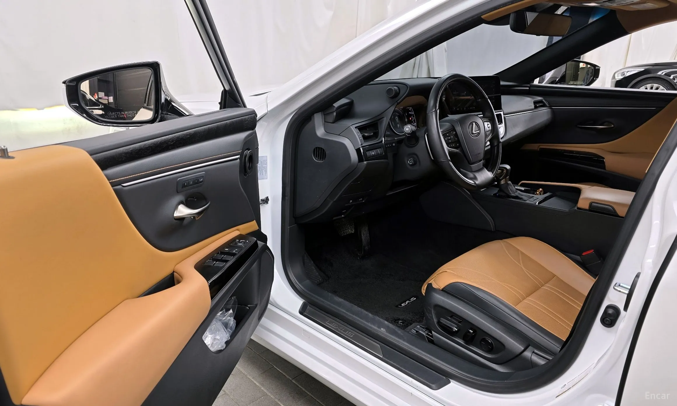 Lexus ES300h 7th Generation превью 10