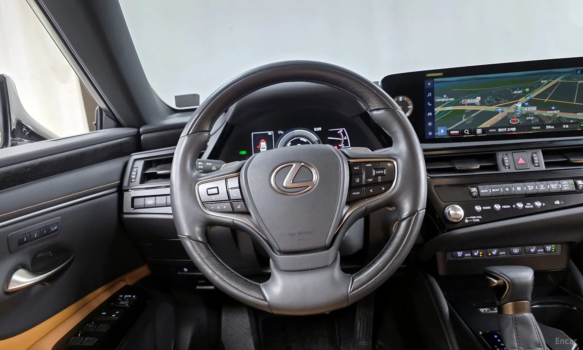 Lexus ES300h 7th Generation превью 13