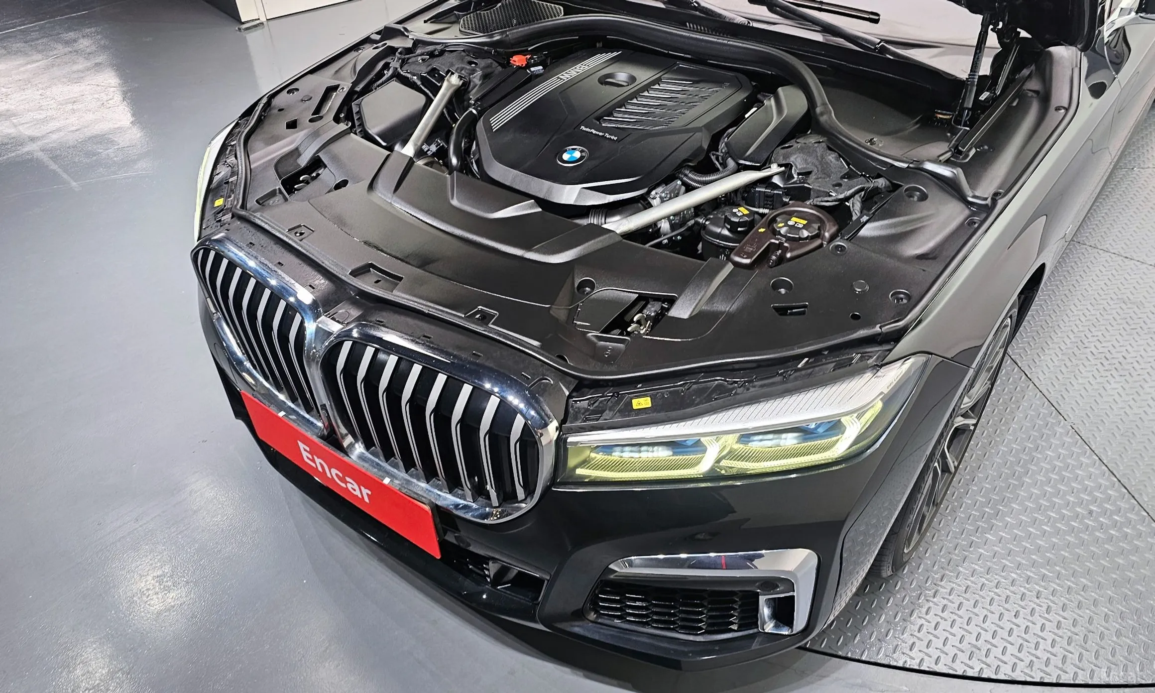 BMW 7 Series (G11) превью 6