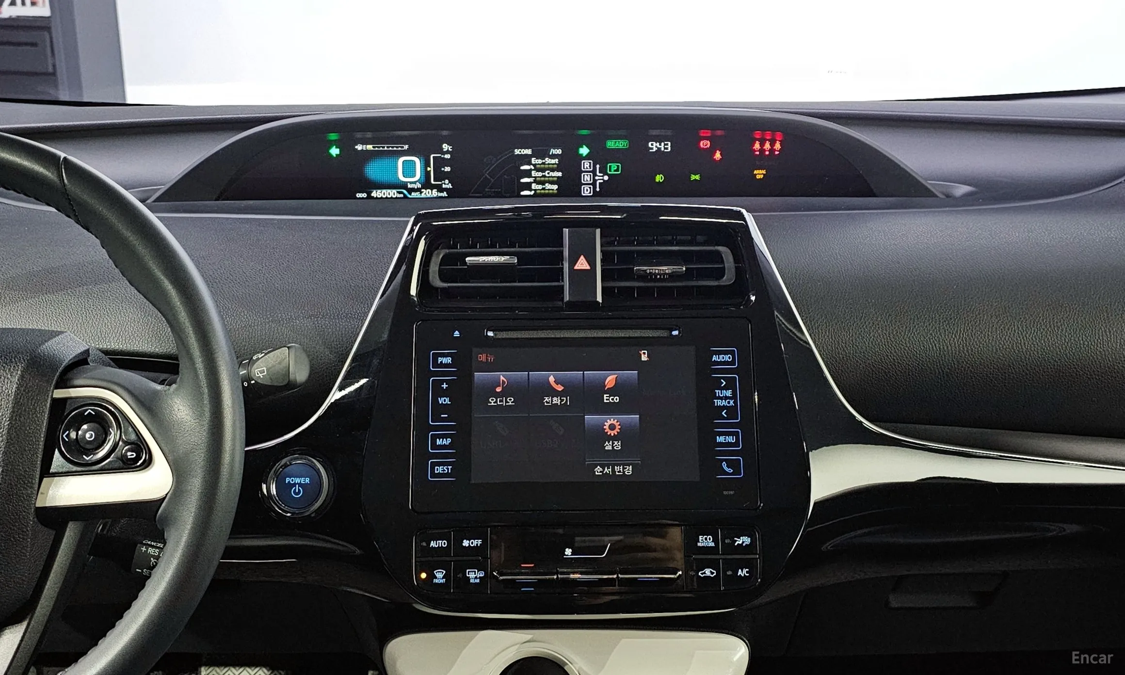 Toyota Prius 4th Generation превью 14