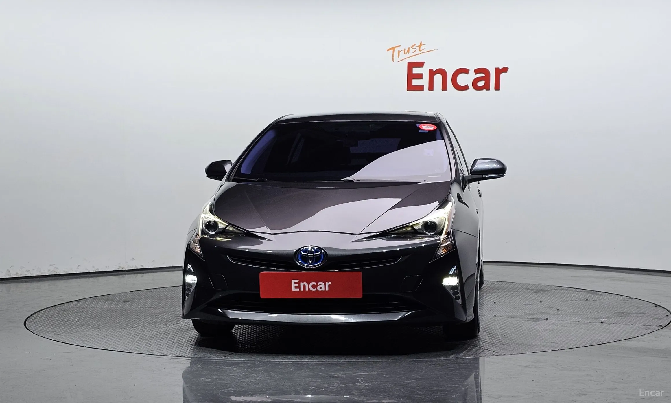 Toyota Prius 4th Generation превью 3