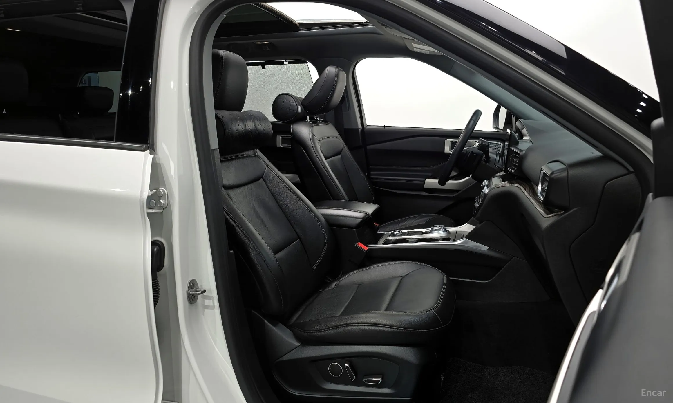 Ford Explorer 6th Generation превью 10