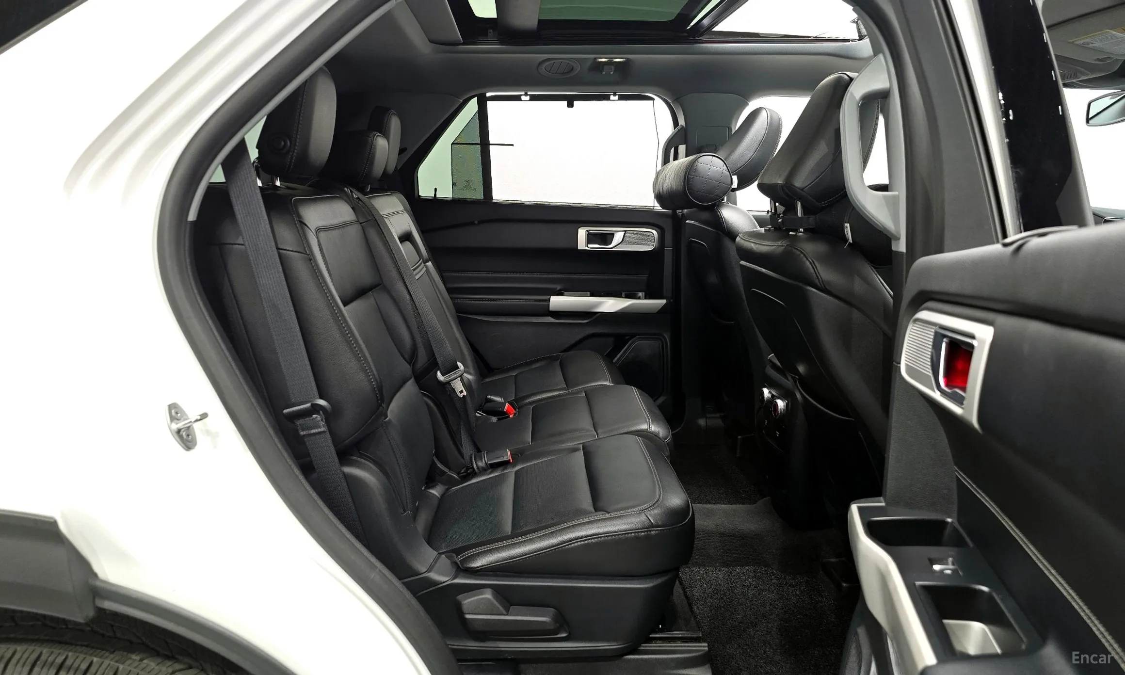 Ford Explorer 6th Generation превью 12