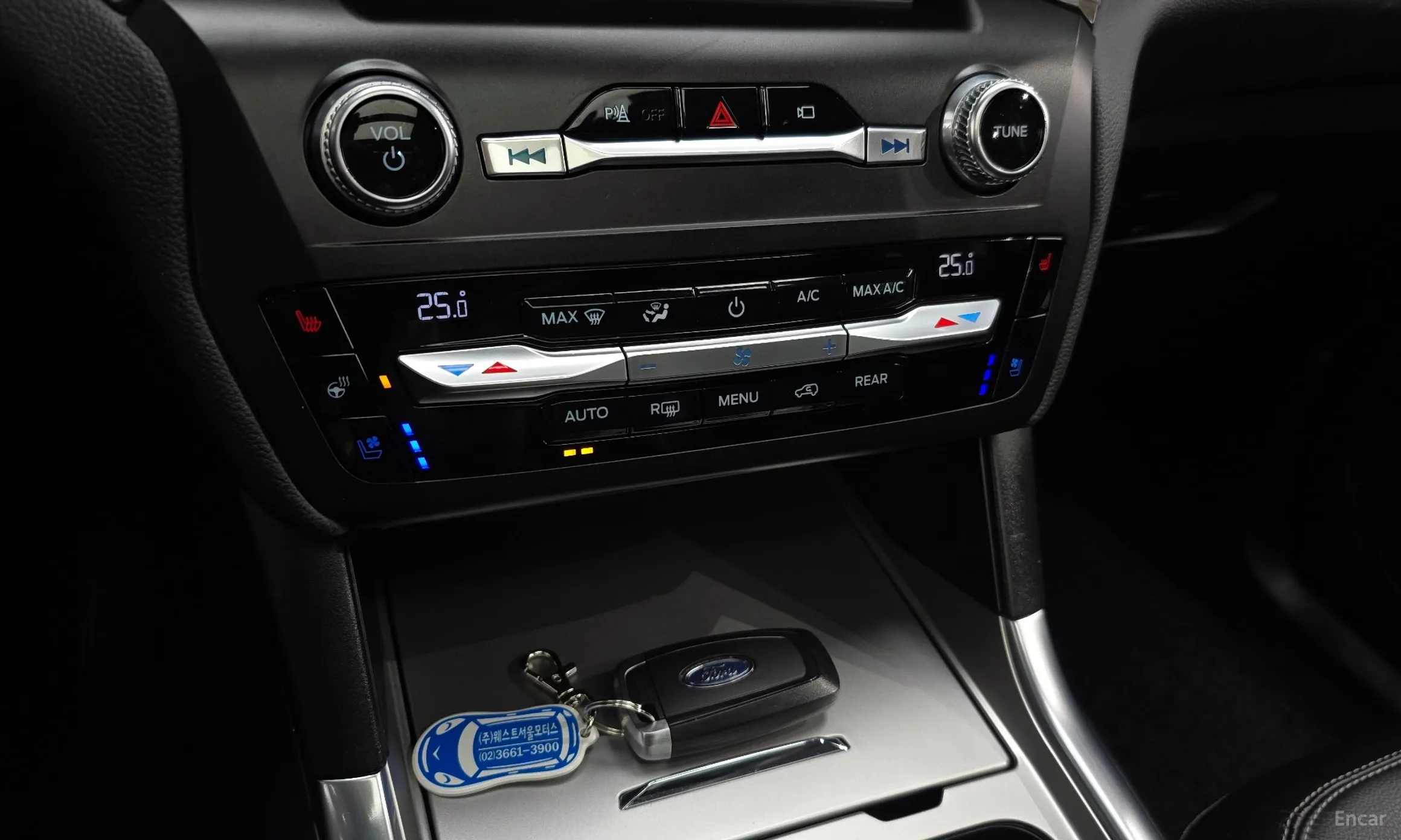 Ford Explorer 6th Generation превью 17