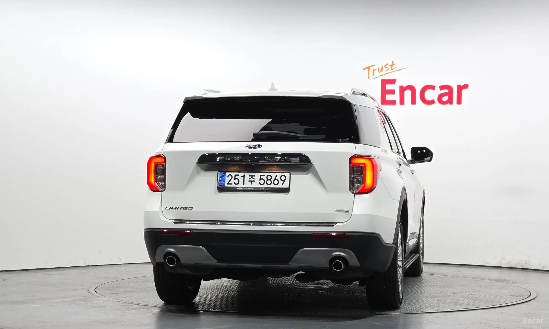 Ford Explorer 6th Generation превью 4