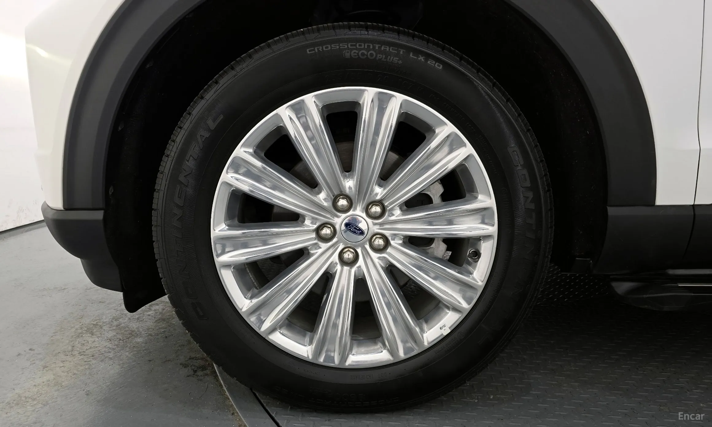 Ford Explorer 6th Generation превью 5