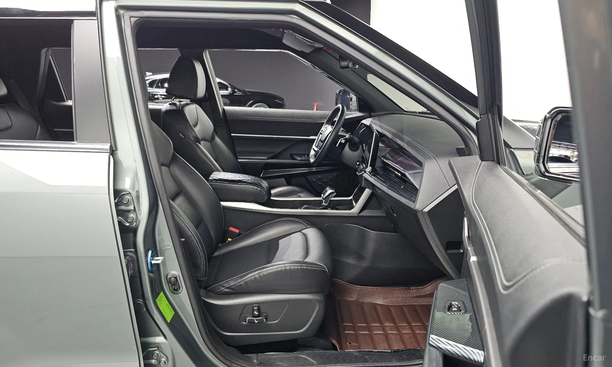 KG Mobility (SsangYong) Torres превью 12