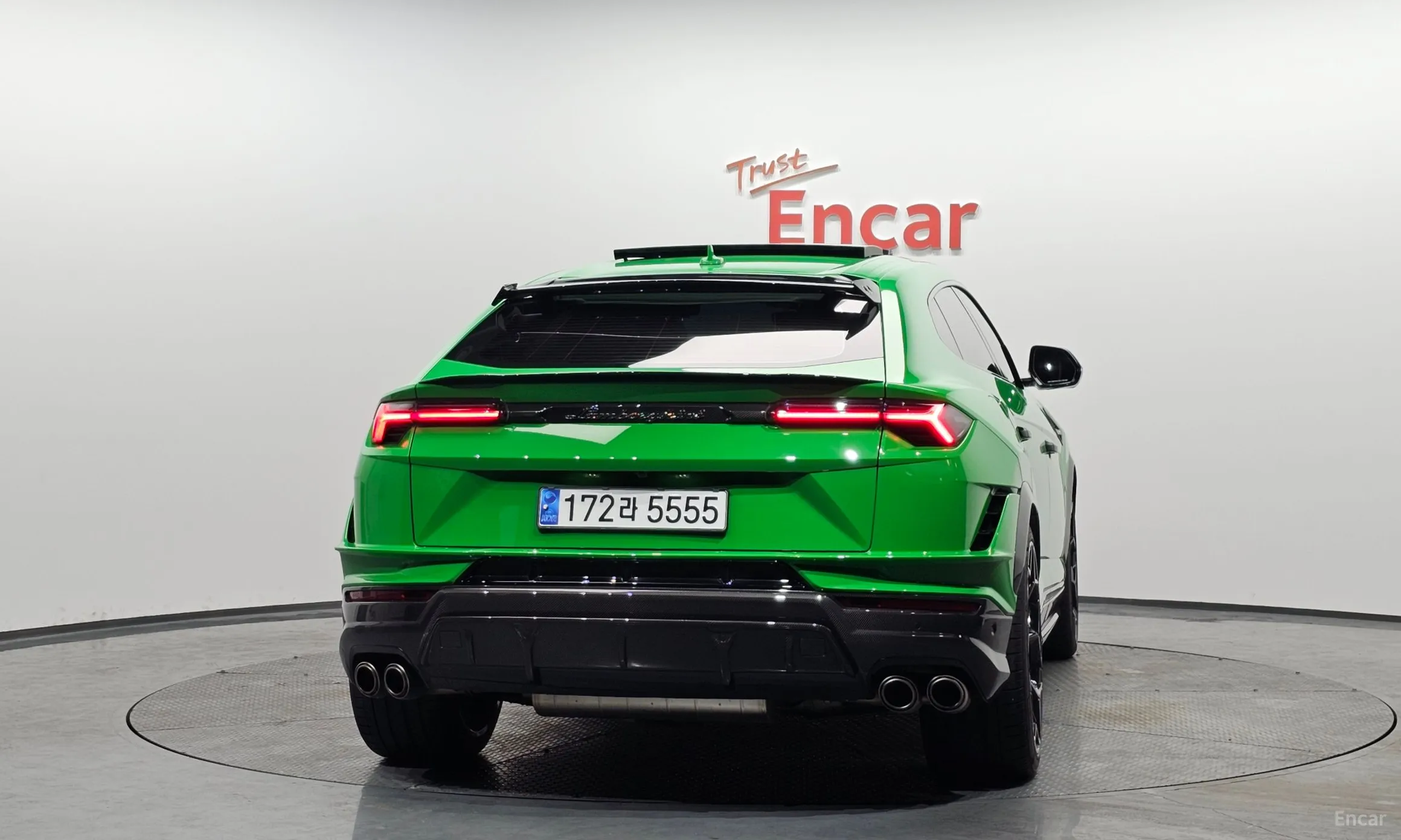 Lamborghini Urus превью 4