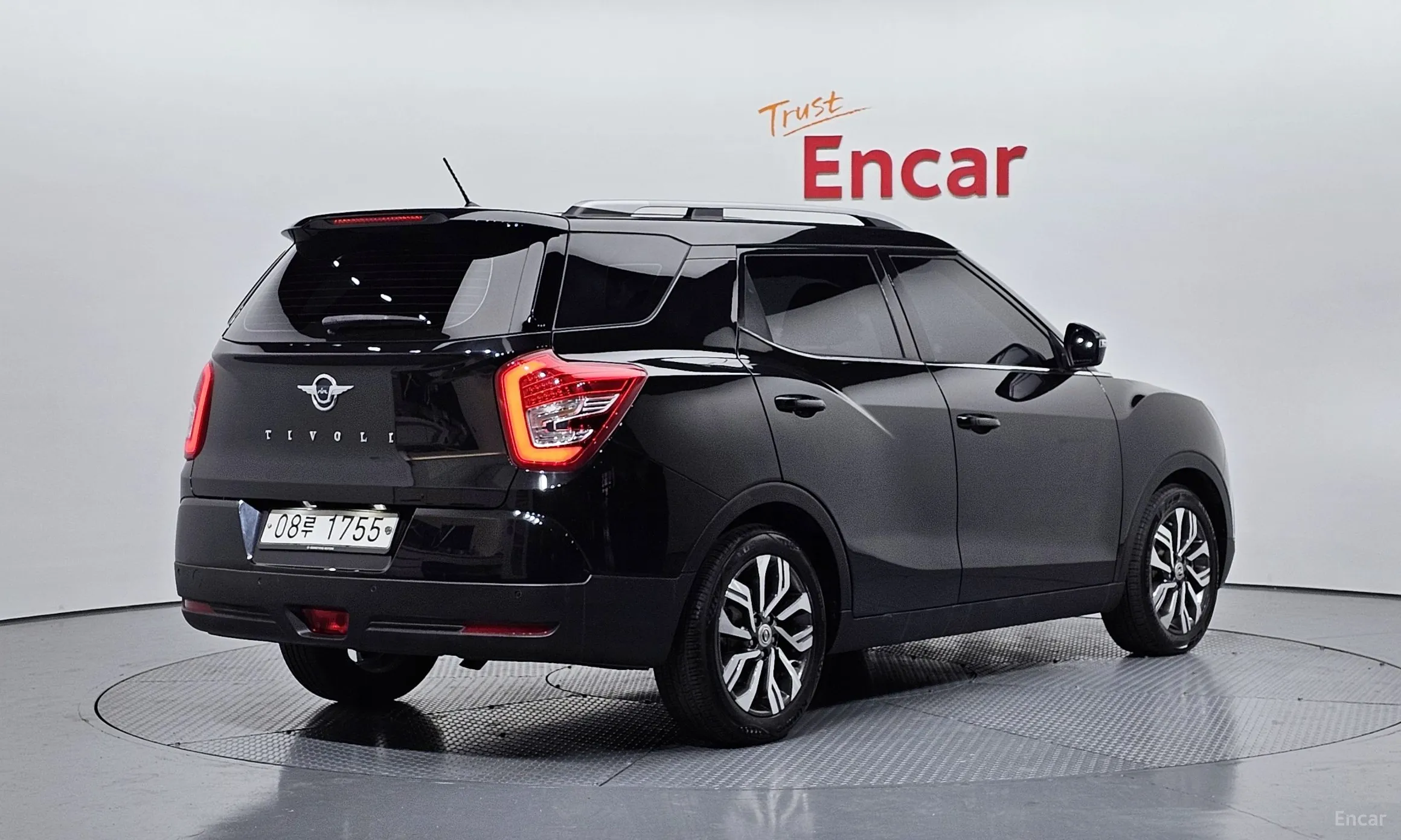 KG Mobility (SsangYong) Tivoli Air превью 2