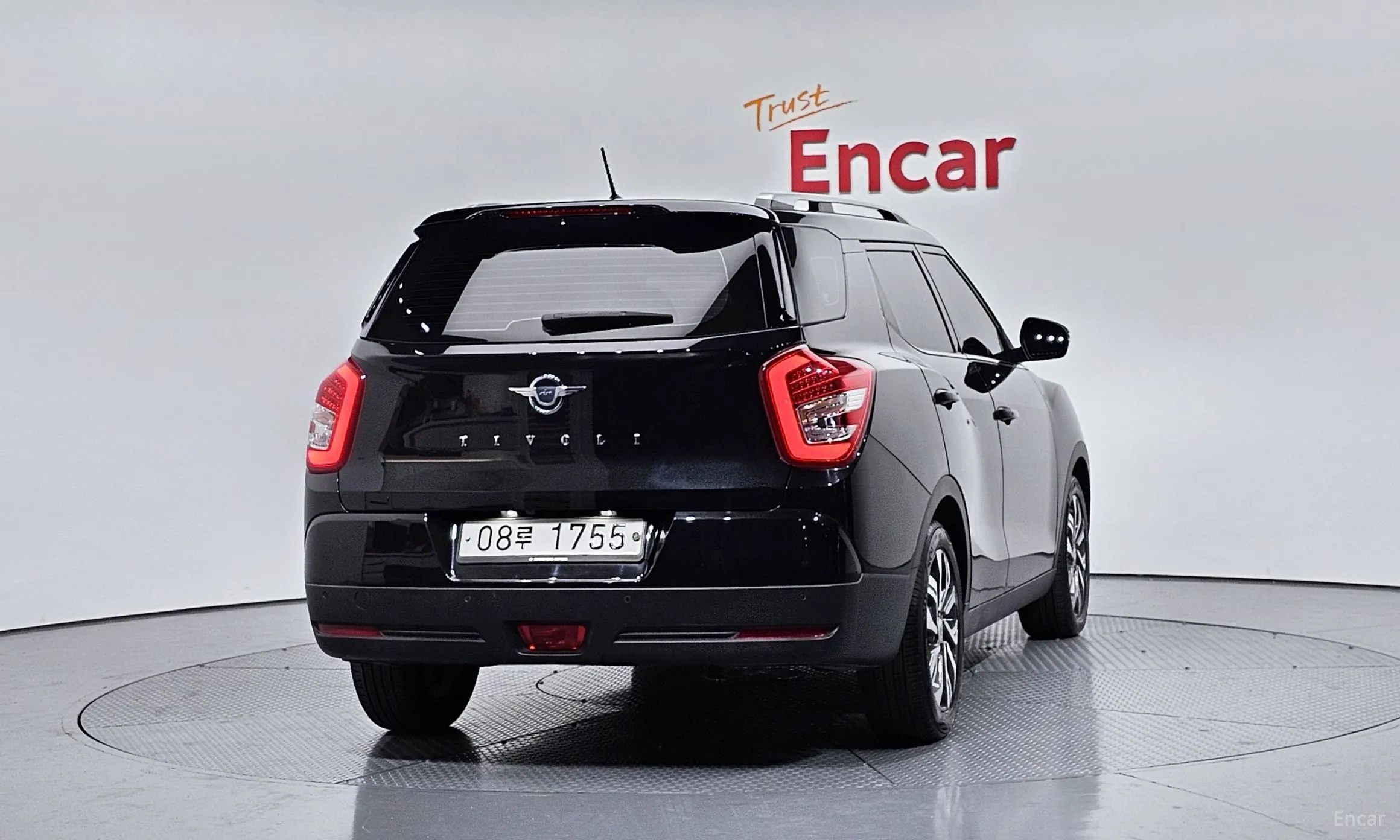 KG Mobility (SsangYong) Tivoli Air превью 4