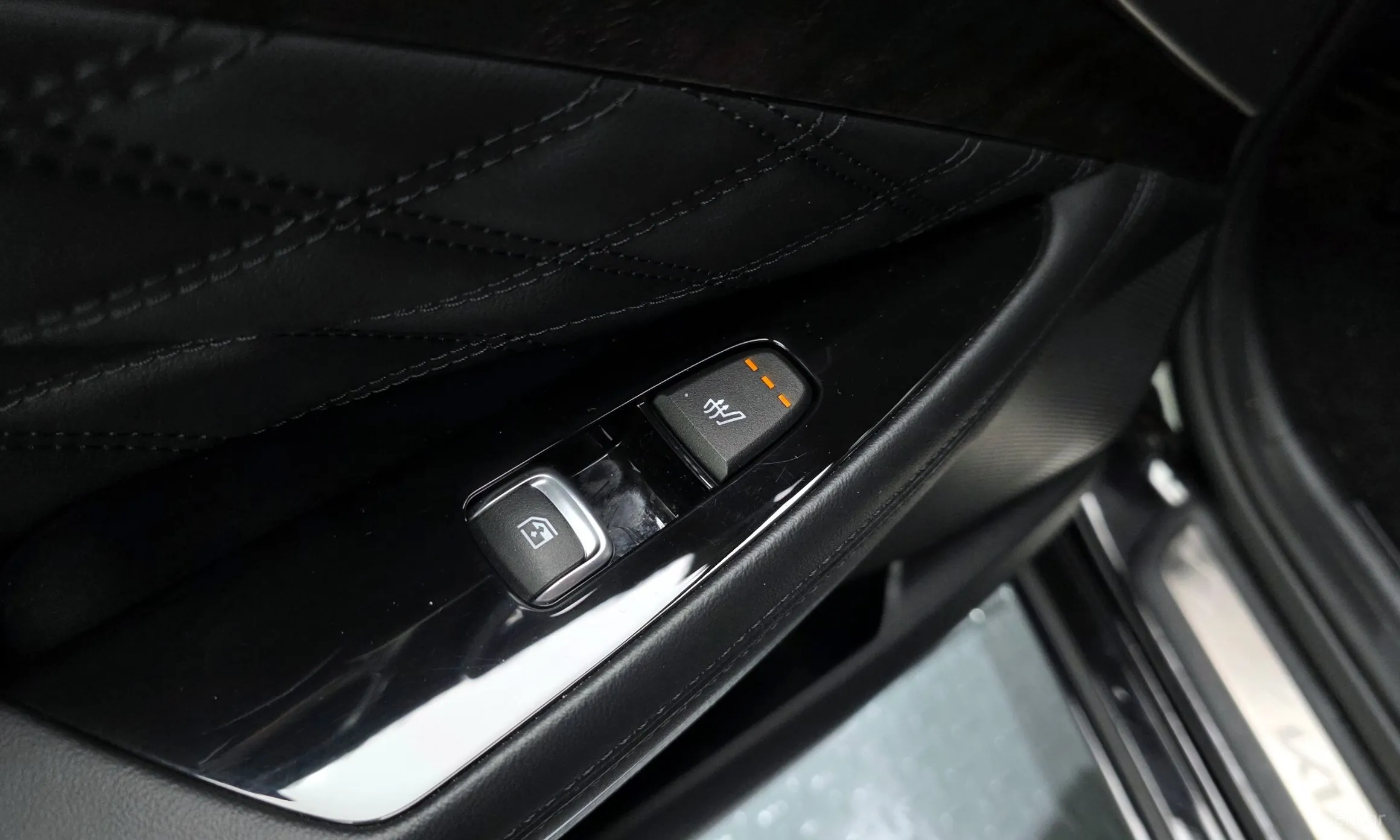 Kia K8 Hybrid превью 17