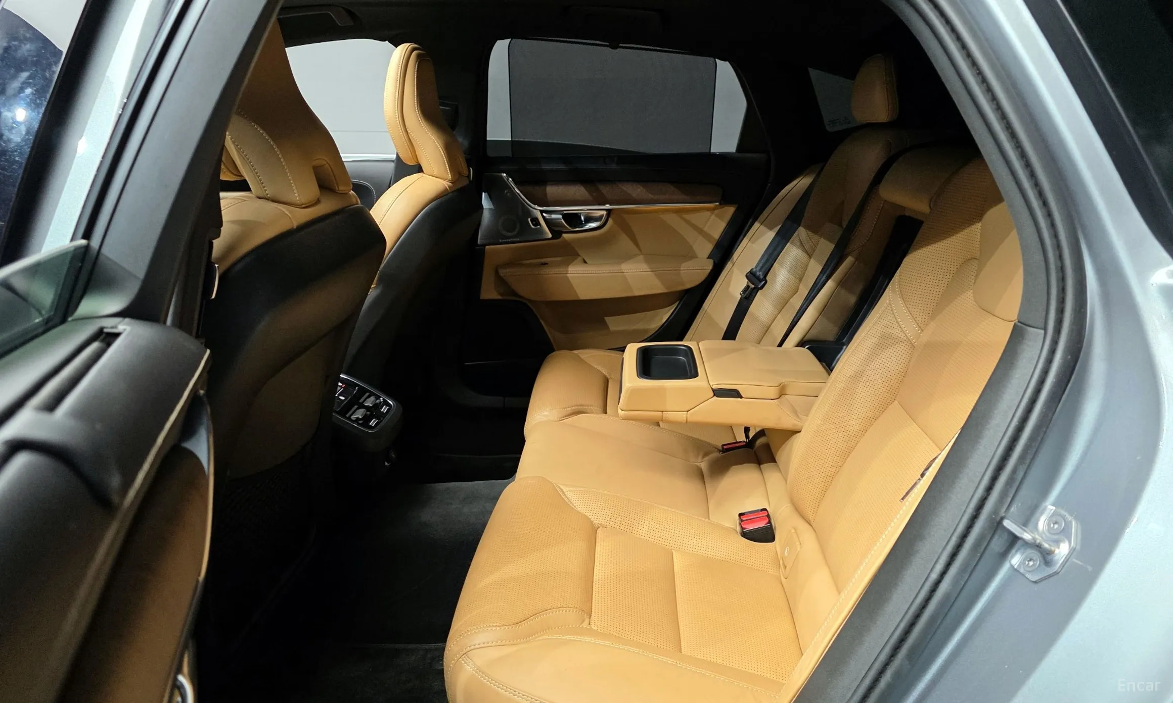 Volvo S90 превью 12