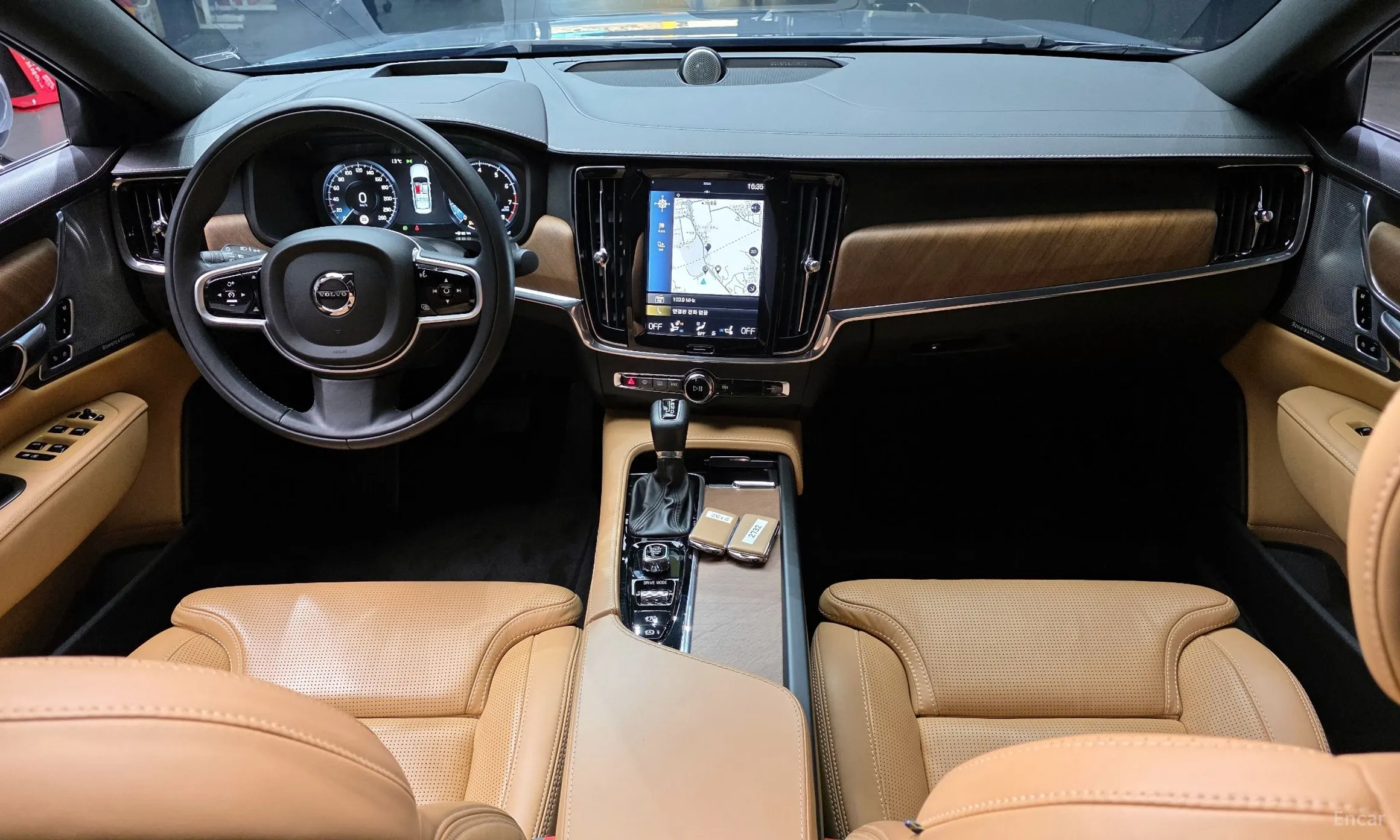 Volvo S90 превью 7