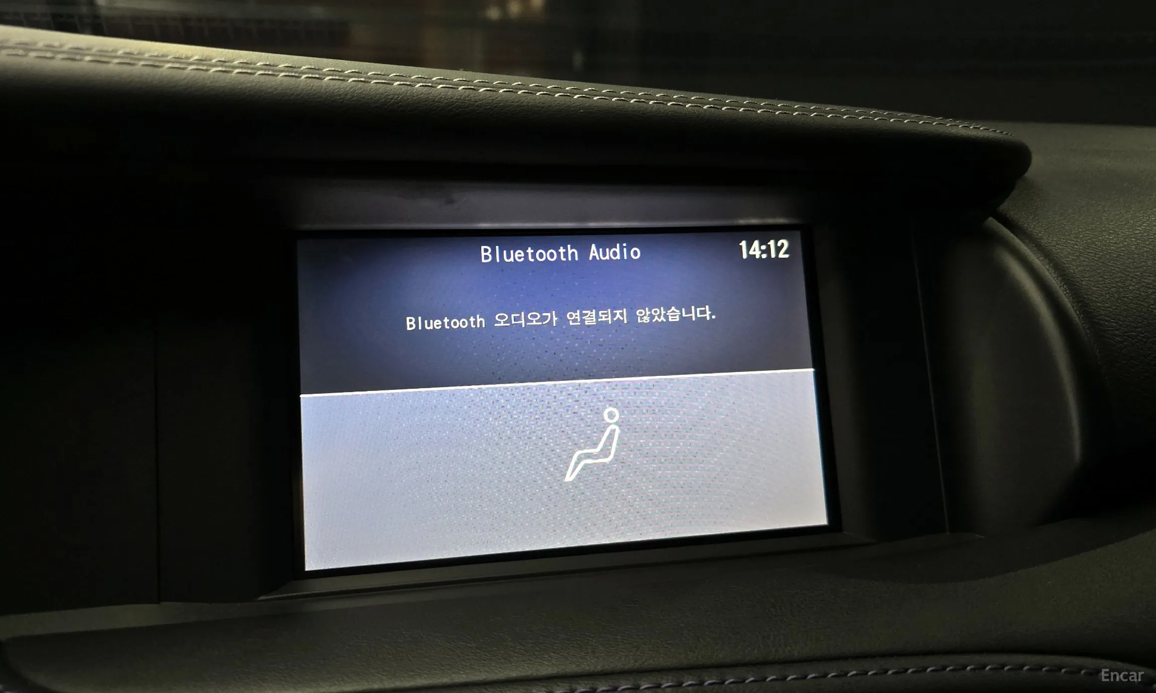 Infiniti Q30 превью 15