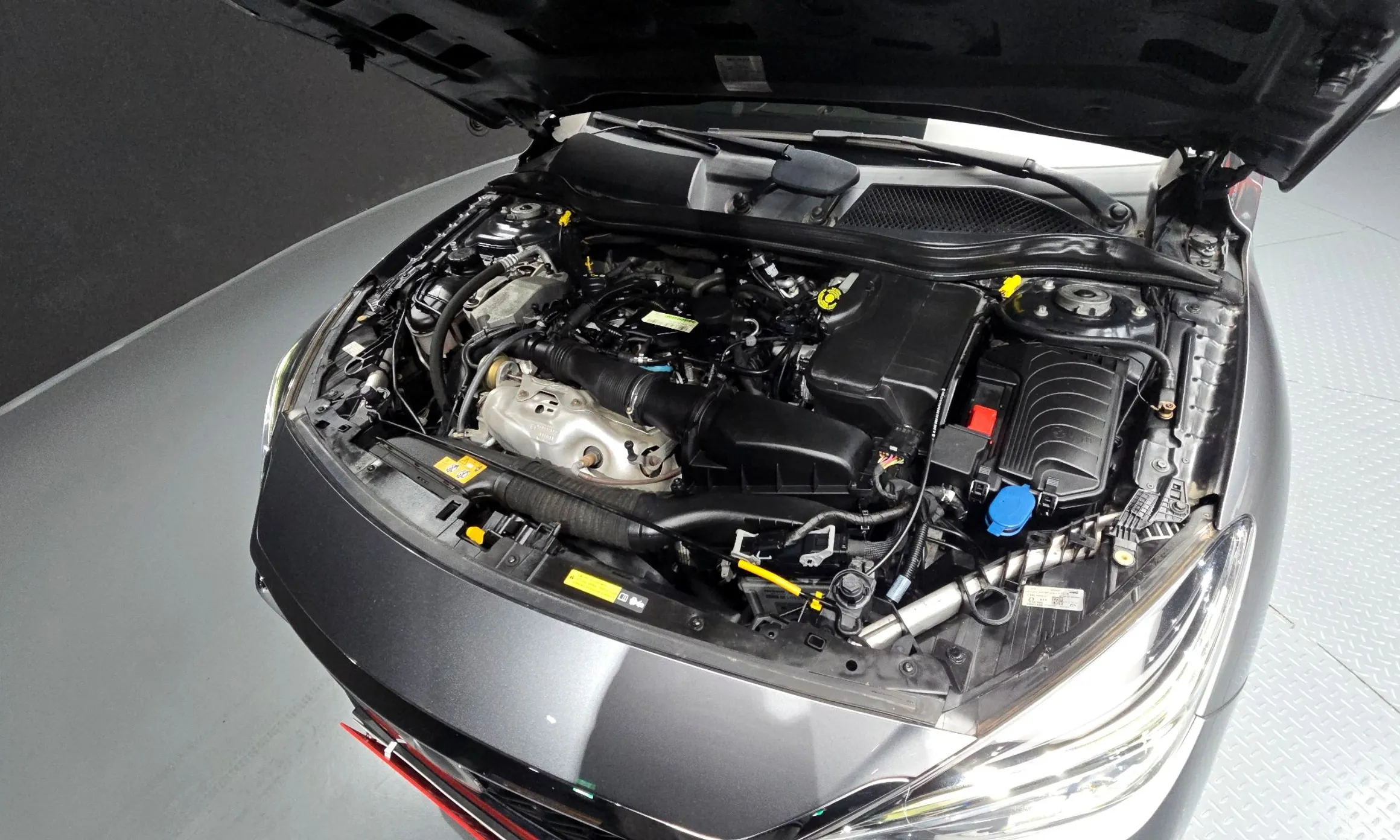 Infiniti Q30 превью 6