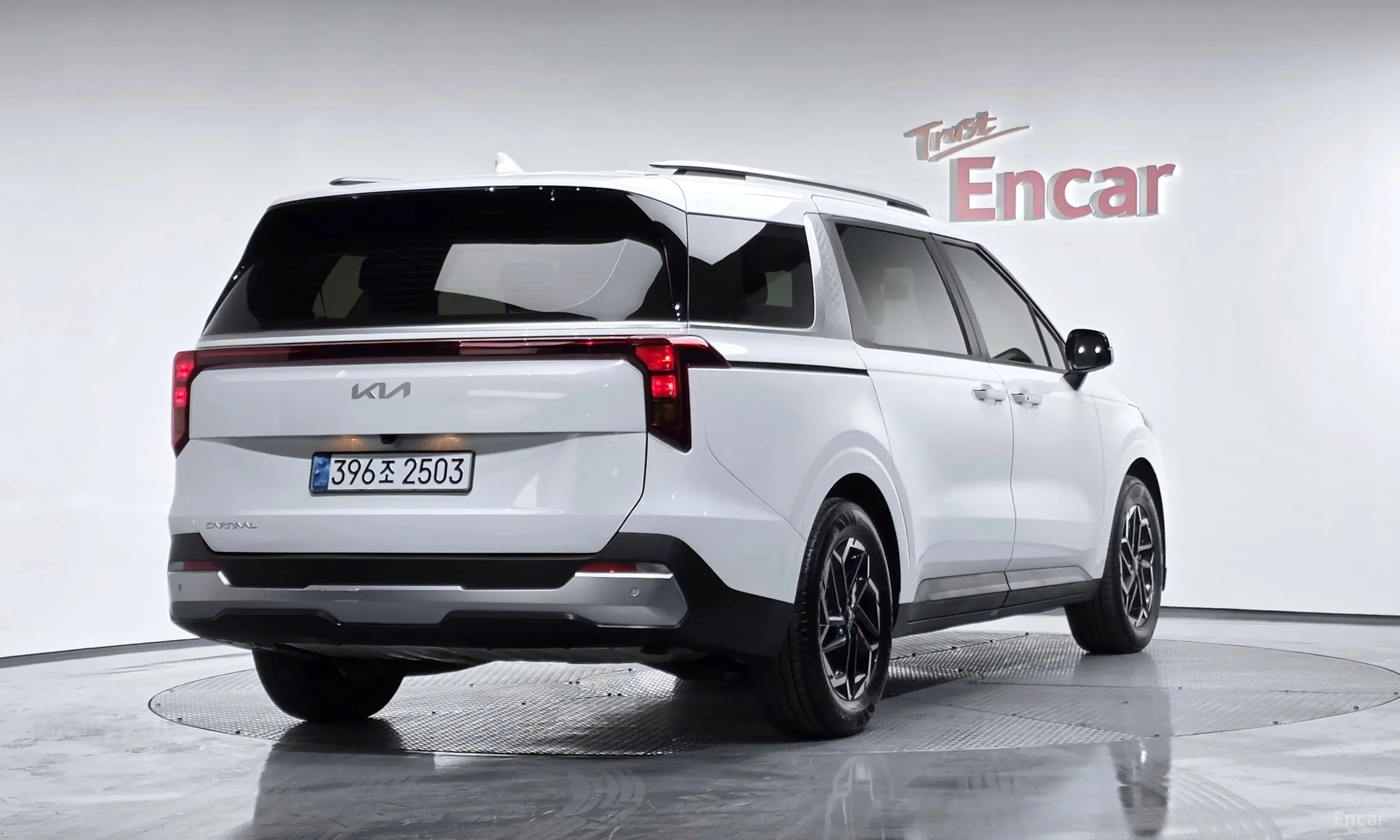 Kia Carnival 4th Generation превью 2