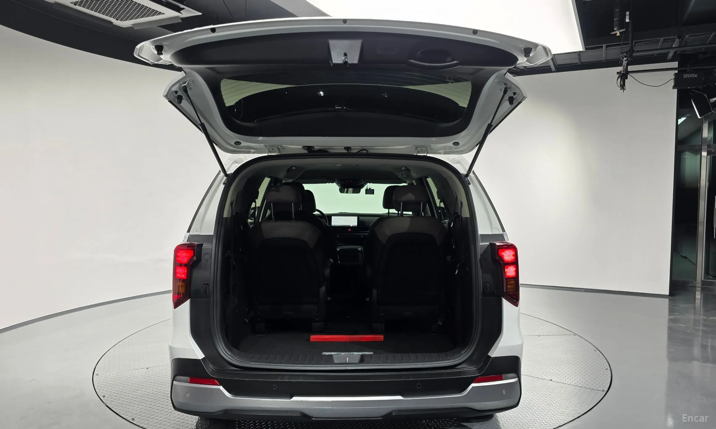 Kia Carnival 4th Generation превью 20