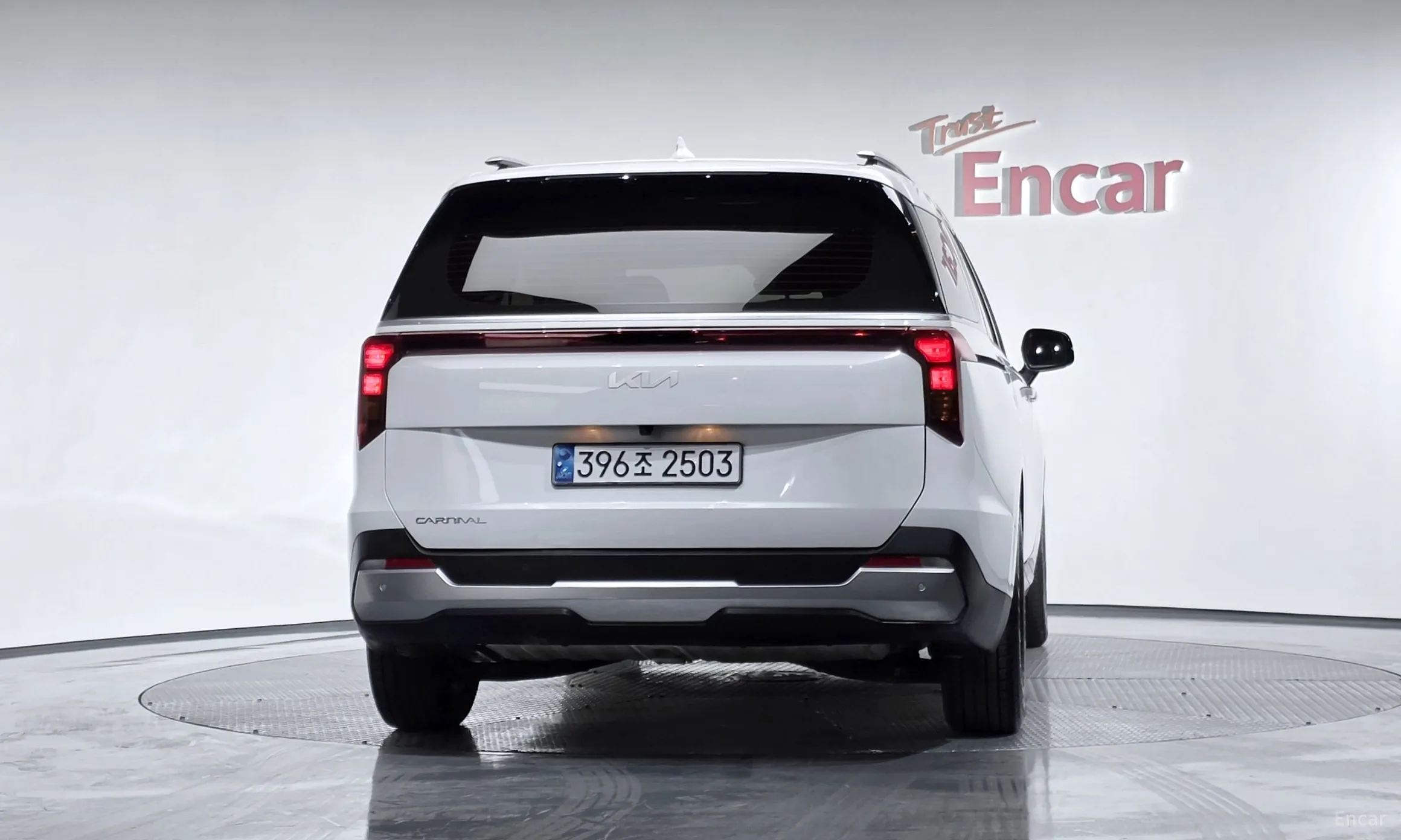 Kia Carnival 4th Generation превью 4