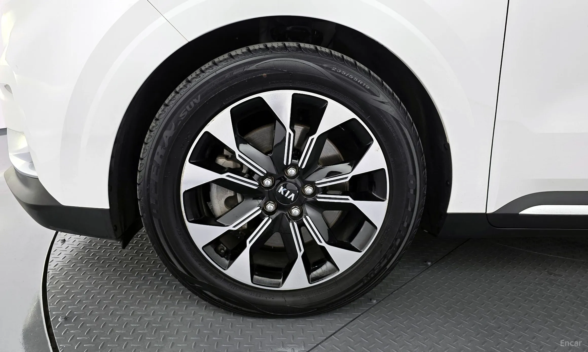 Kia Carnival Gen 4 превью 5