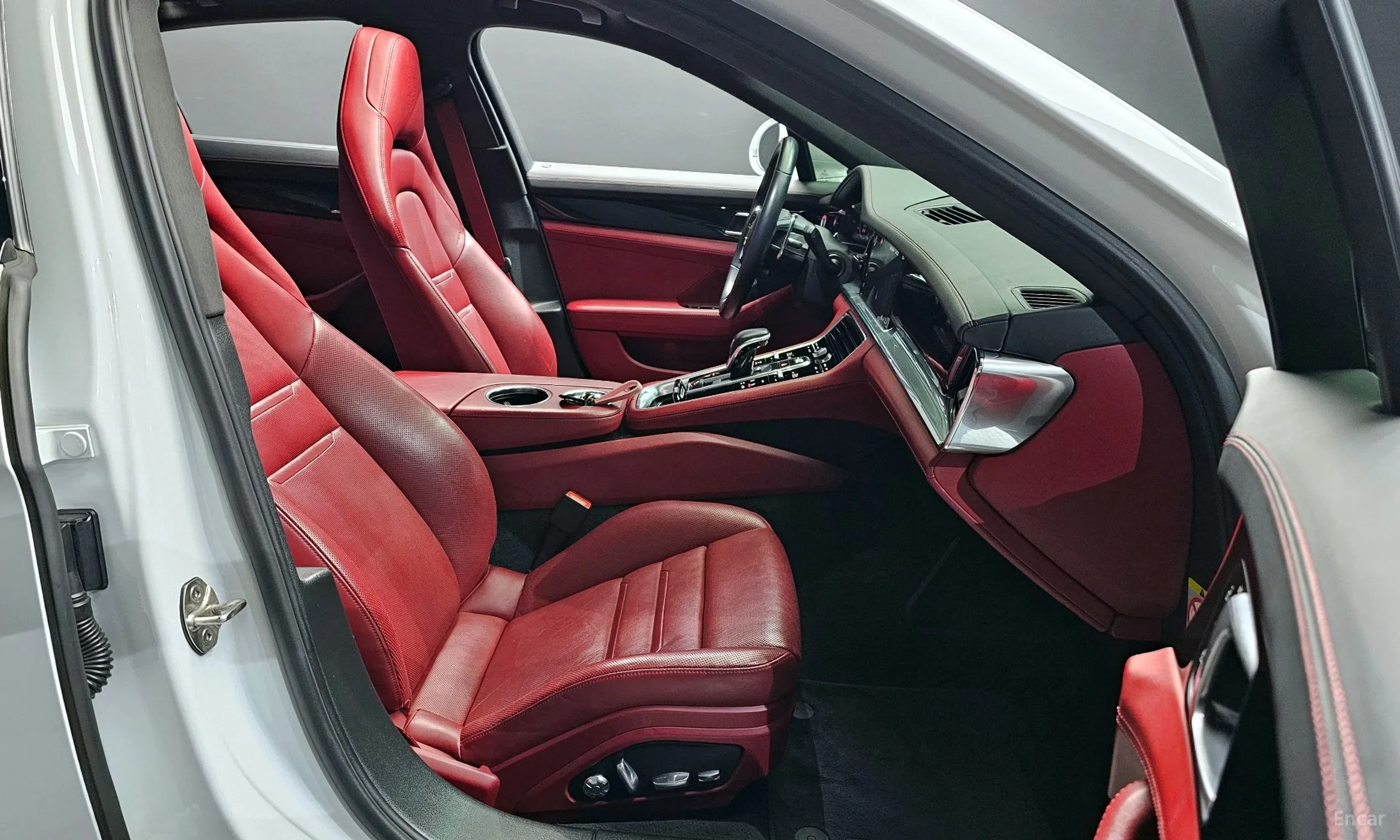 Porsche Panamera (971) превью 10