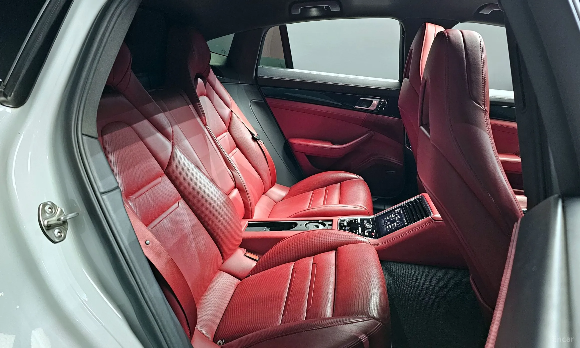 Porsche Panamera (971) превью 12