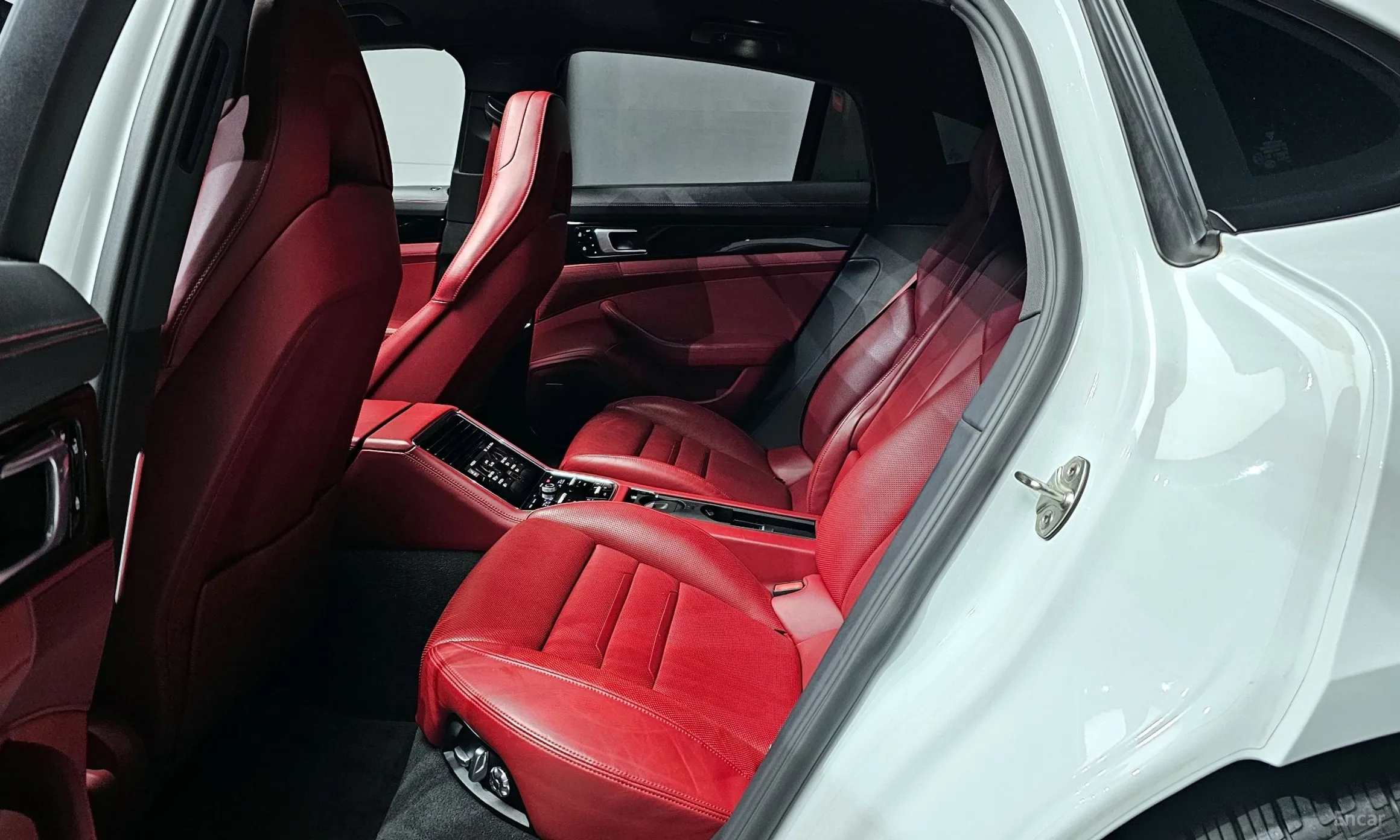 Porsche Panamera (971) превью 13